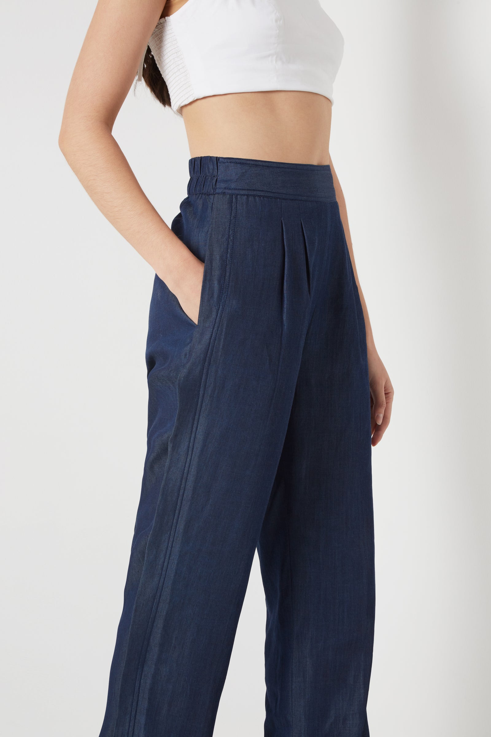 Tencel Denim Pleated Trousers