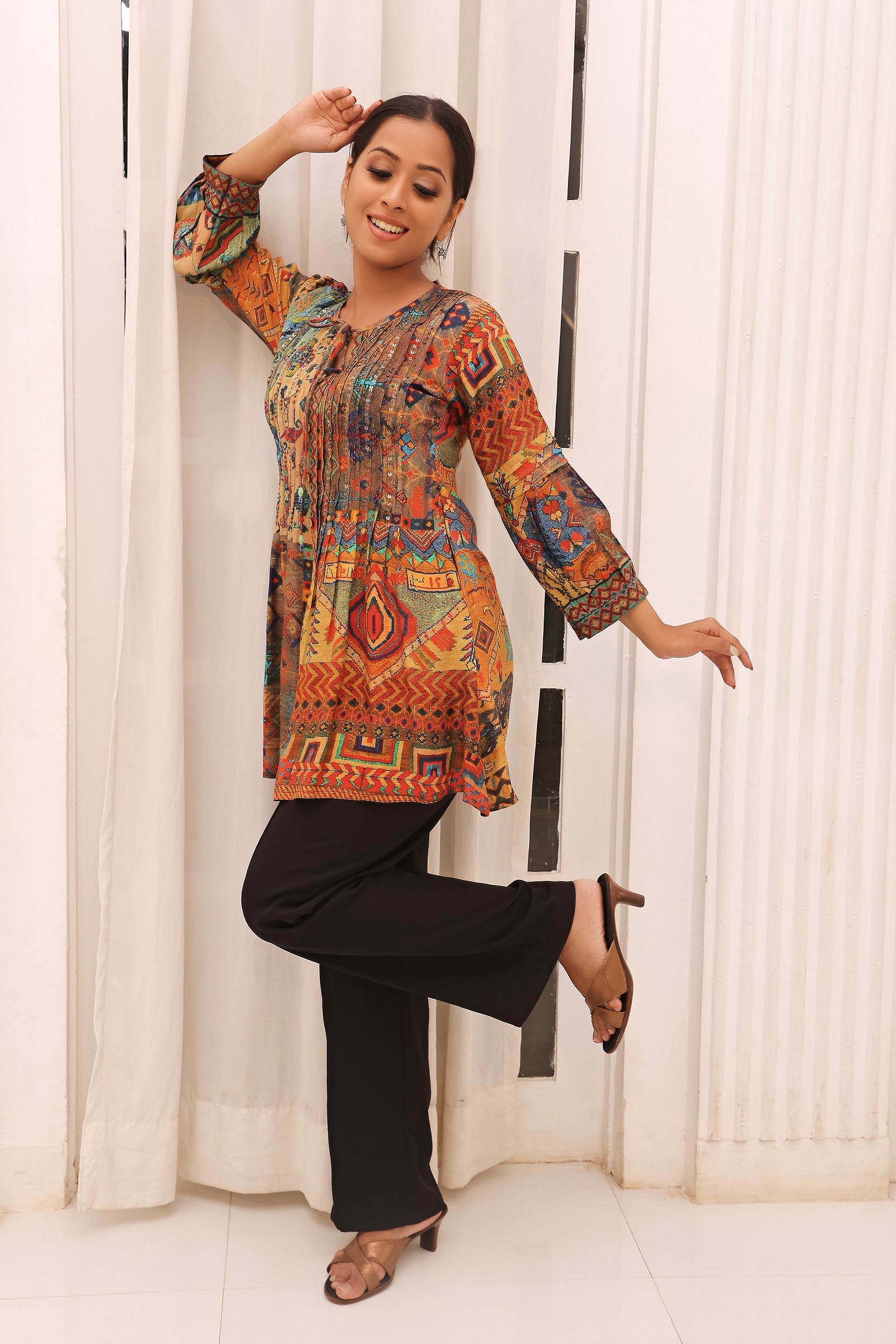 Multicolour Printed Tunic With Pin Tucks Detailing