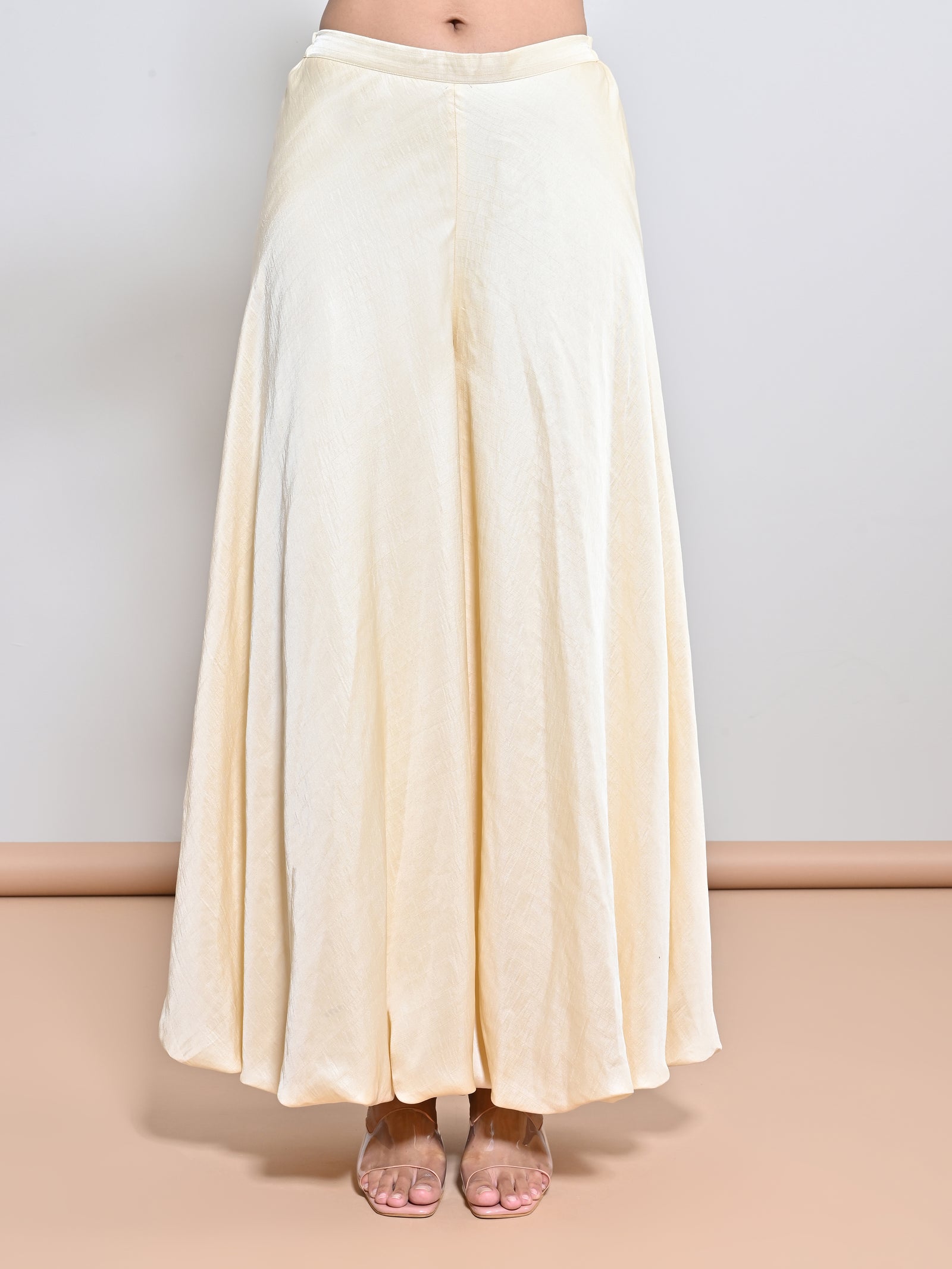 A Flowy Nysa Silk Balloon Palazza