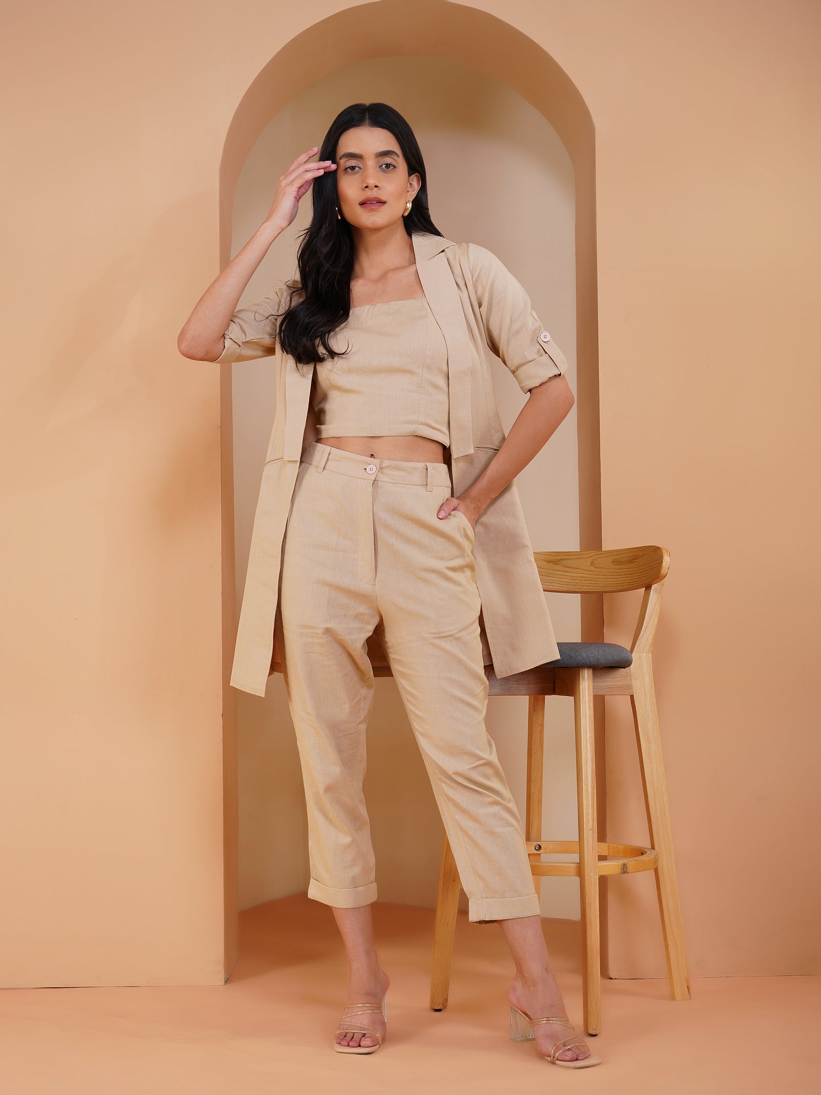 The Magician - Beige