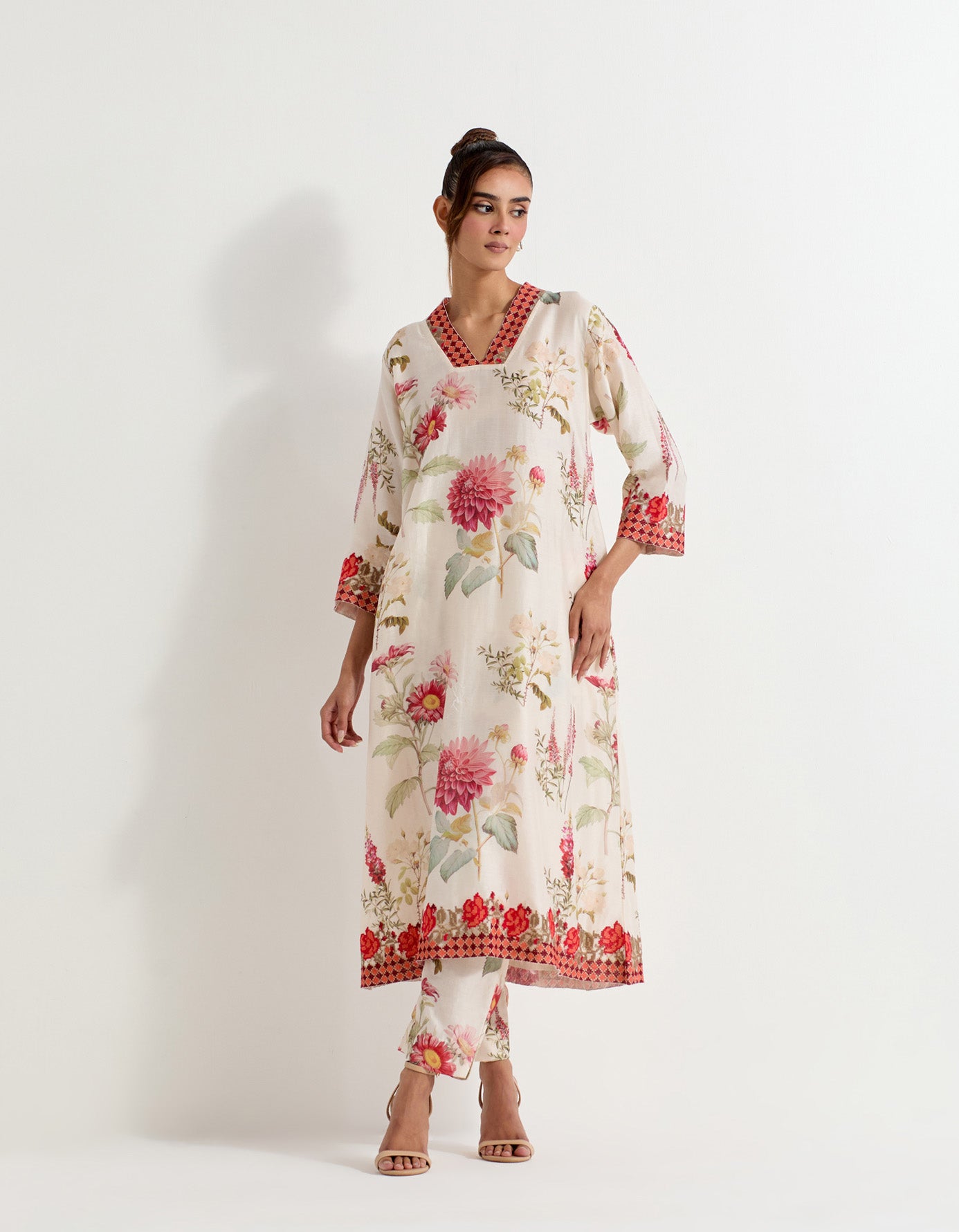 Daisy printed kurta with pants