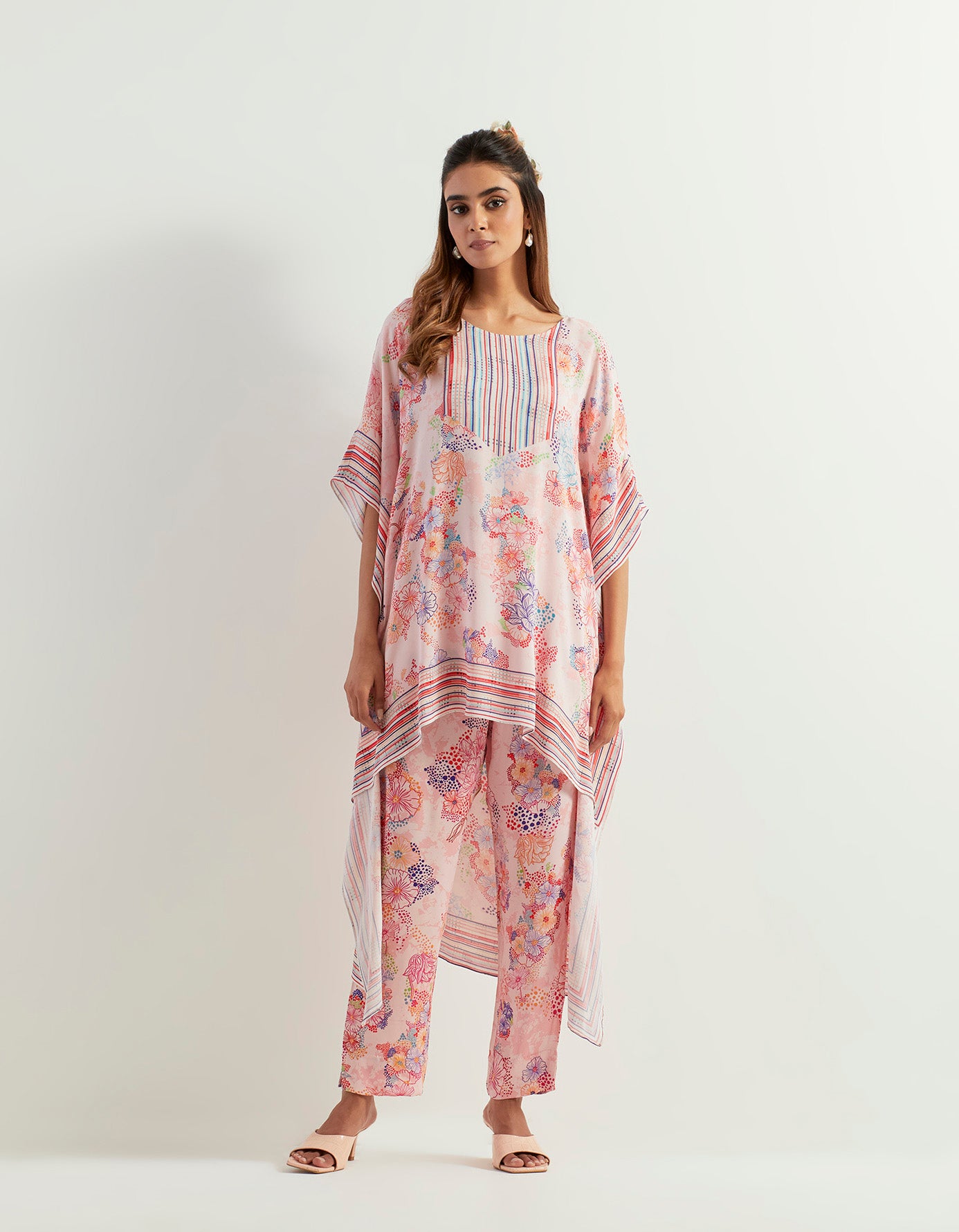 Highlow printed tunic paired with chanderi pants