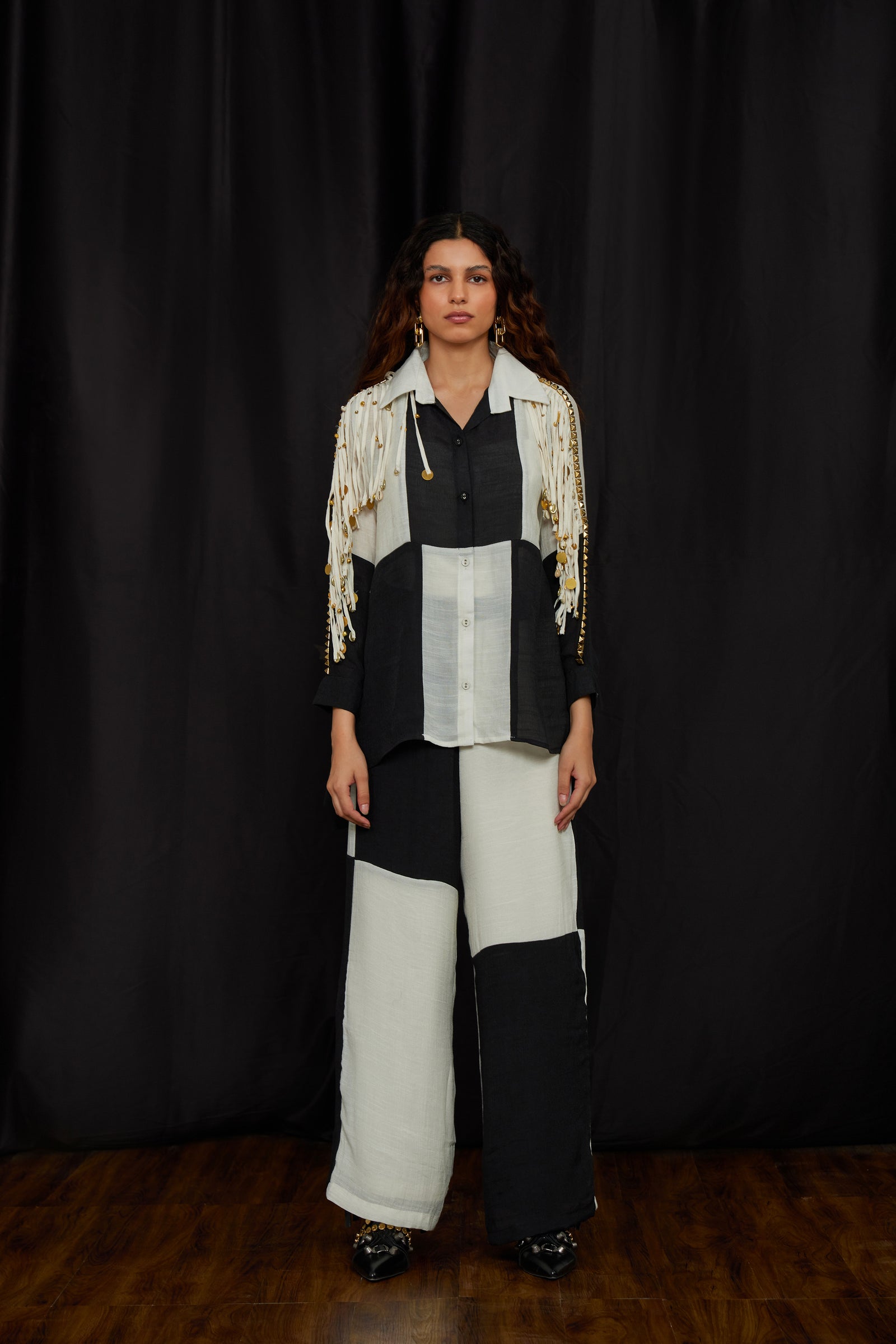 Black & White Panelled Jhalar Shirt Set ( ENF/59 )