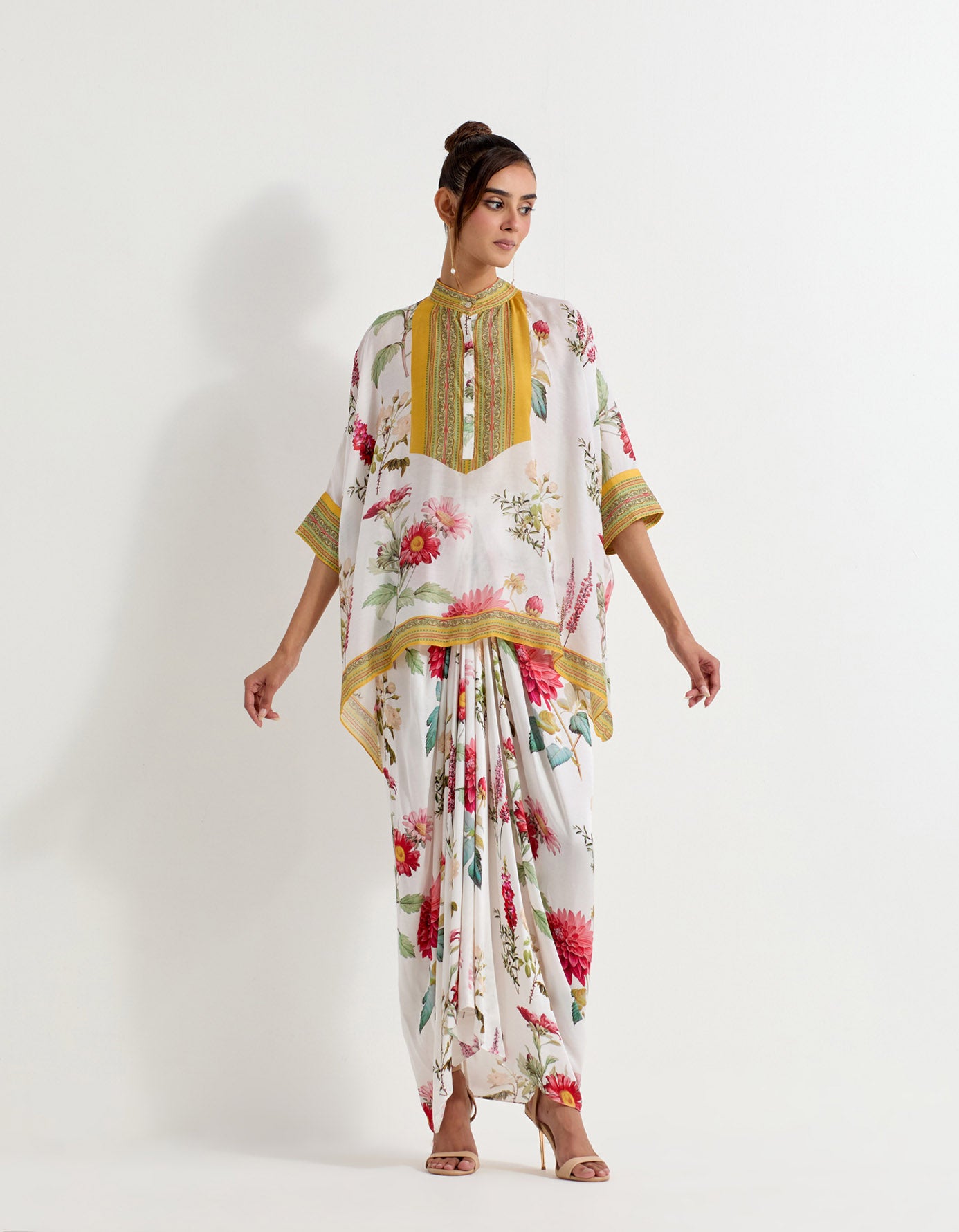 Daisy printed baggy top paired with drape skirt