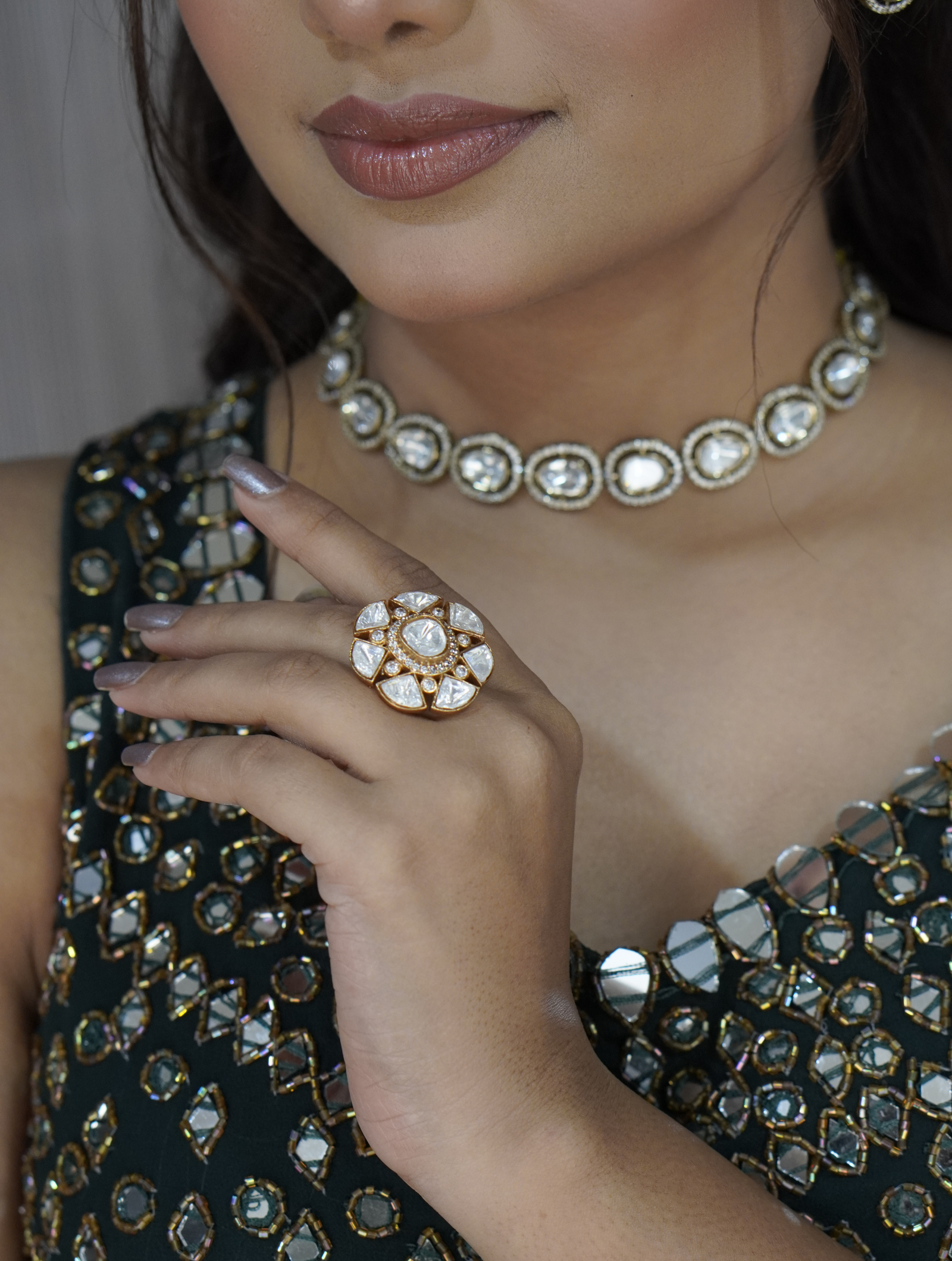 Gold Moissanite Fingerring