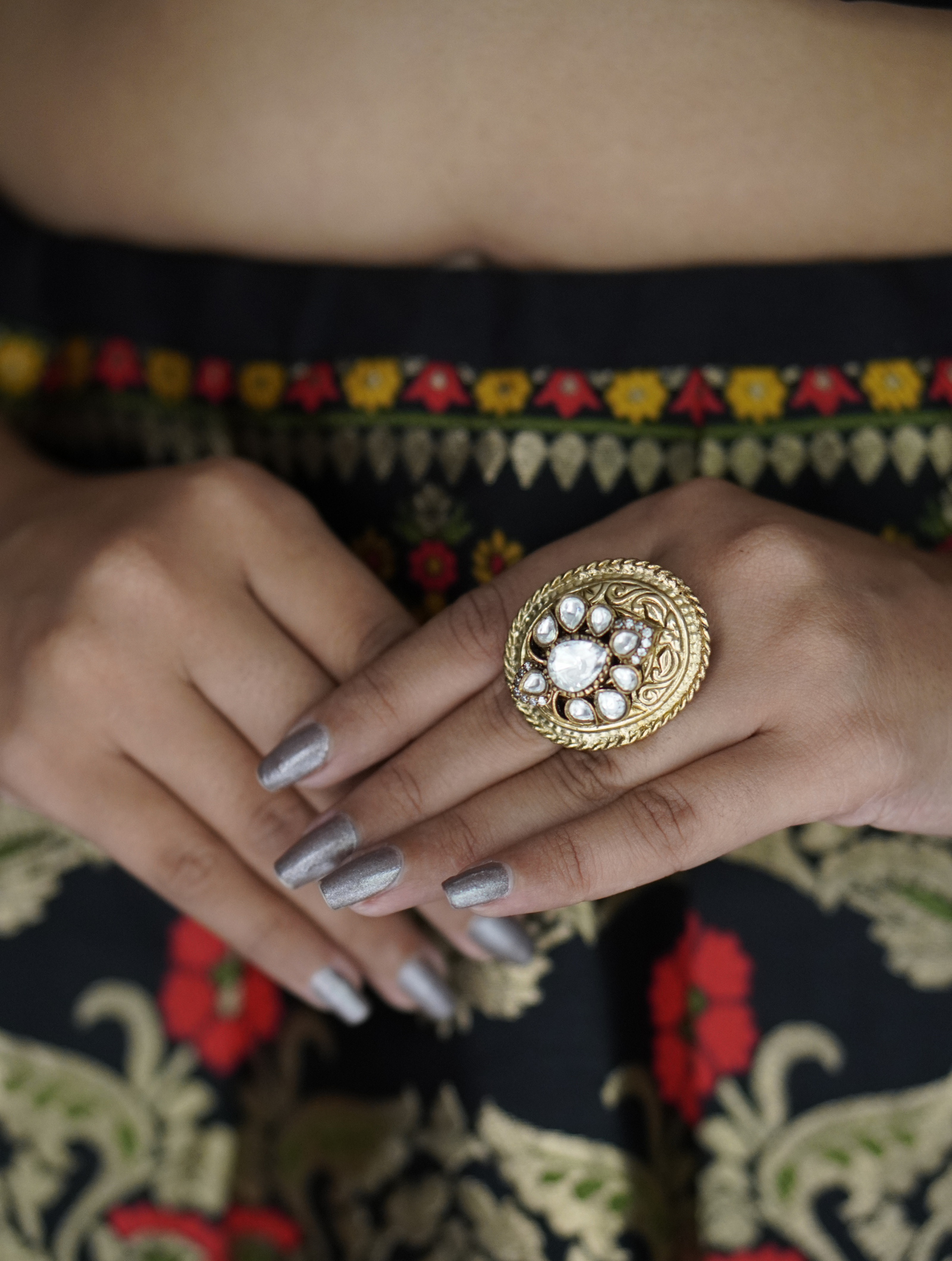 Gold Fusion Kundan Fingerring