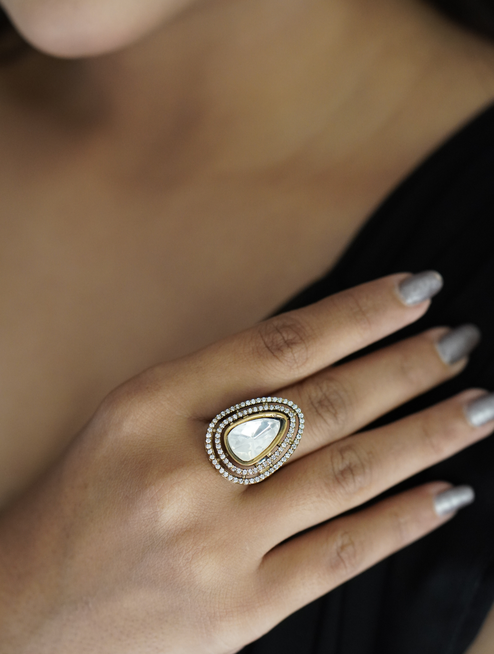 Moissanite Fingerring Victorian Finish