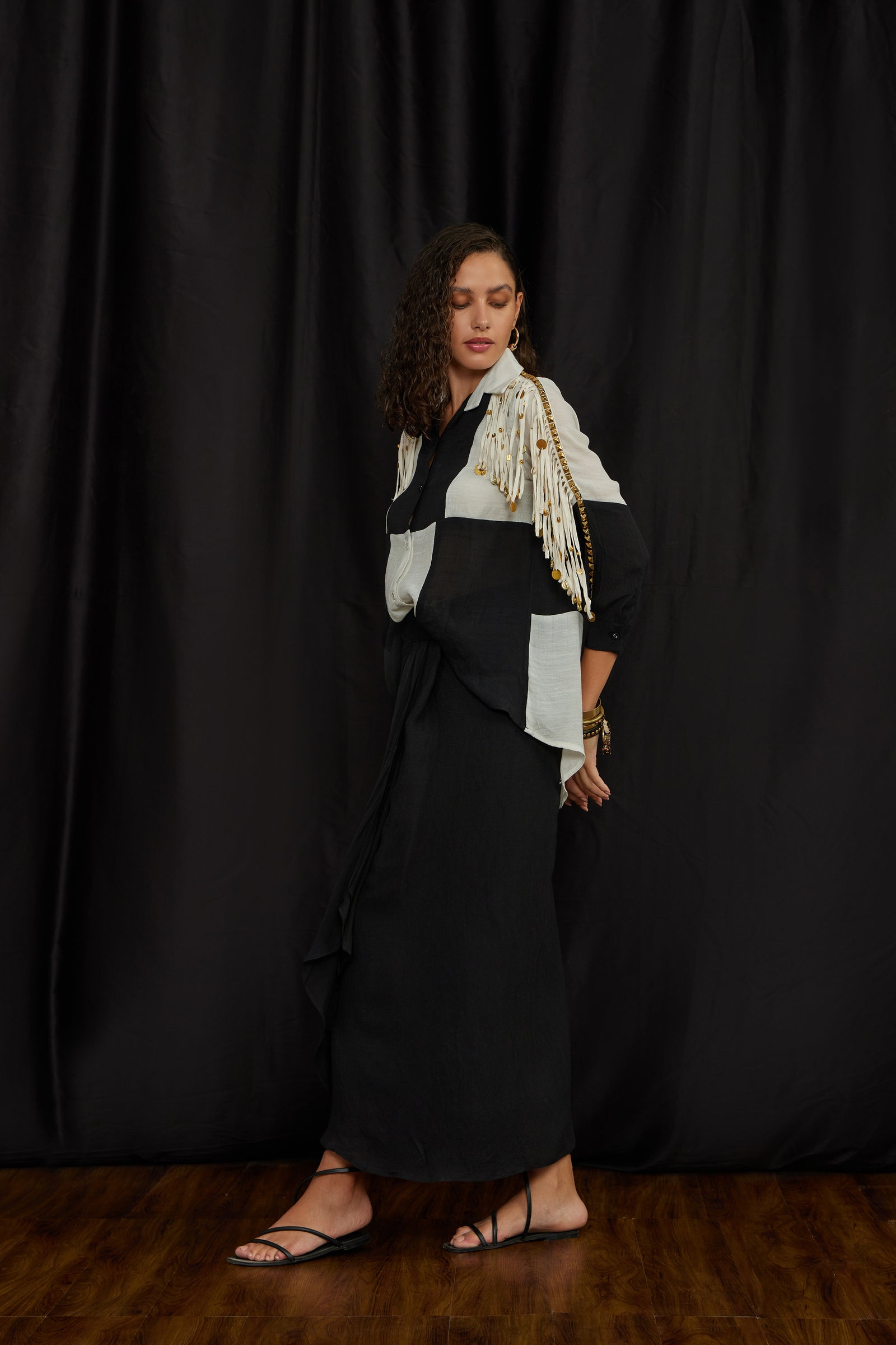 Black & White Panelled Jhalar Shirt Set ( ENF/65 )