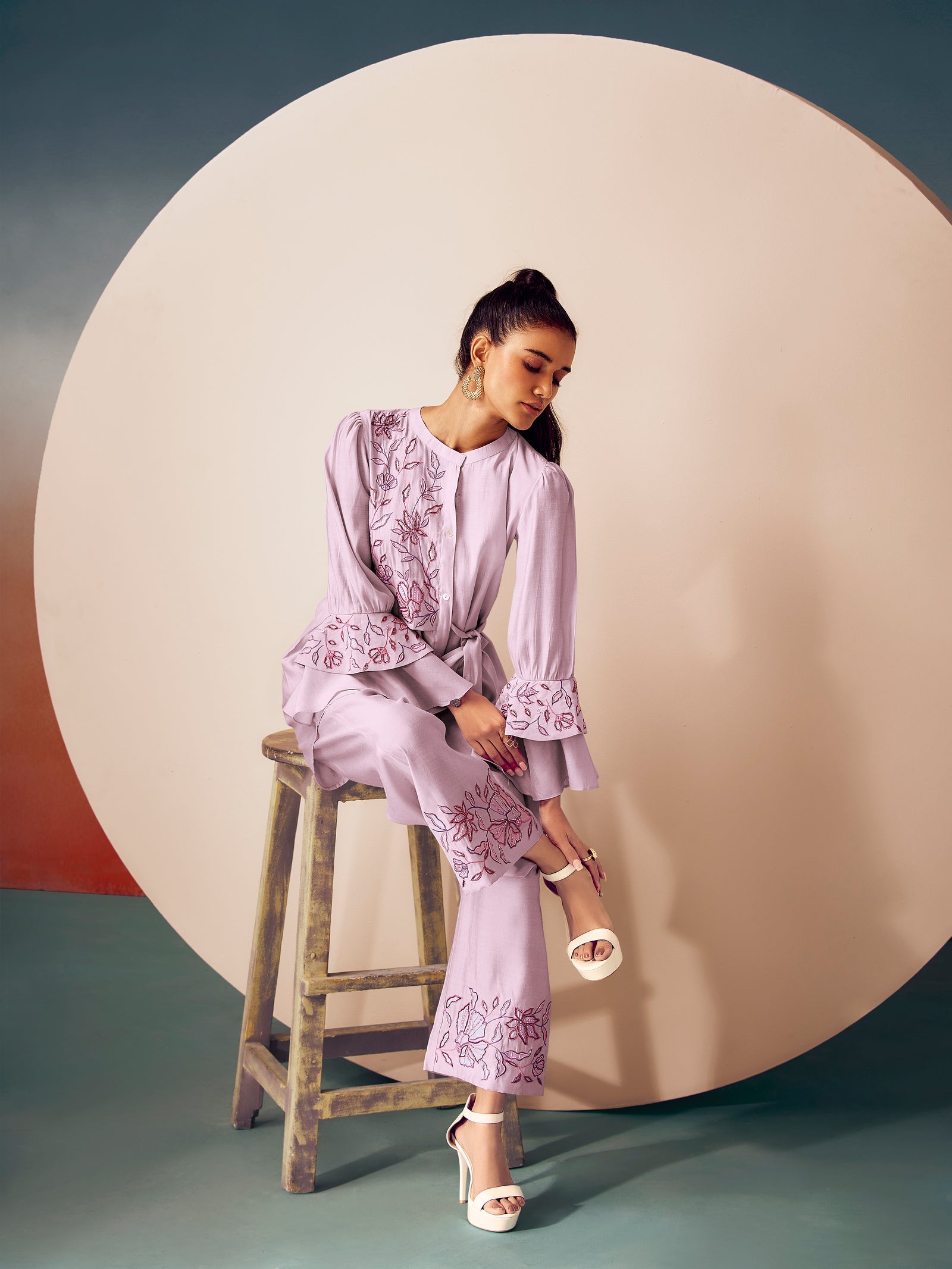 Kiaa Lavender Pink Embroidered Thread Work Flounce Sleeve Tunic Set With Belt