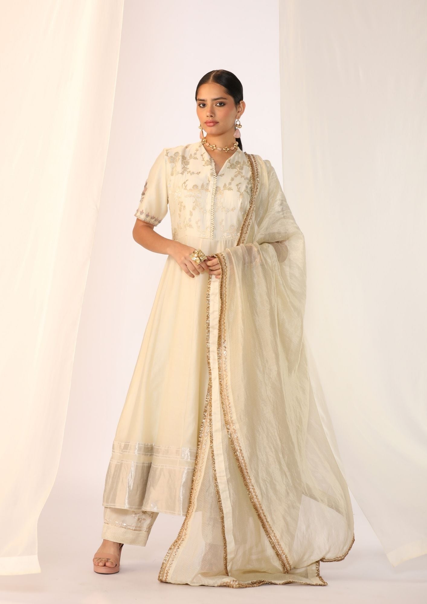 Embroidered Silk Pearl White Kurta Paired With Pants &  Delicate Organza Dupatta