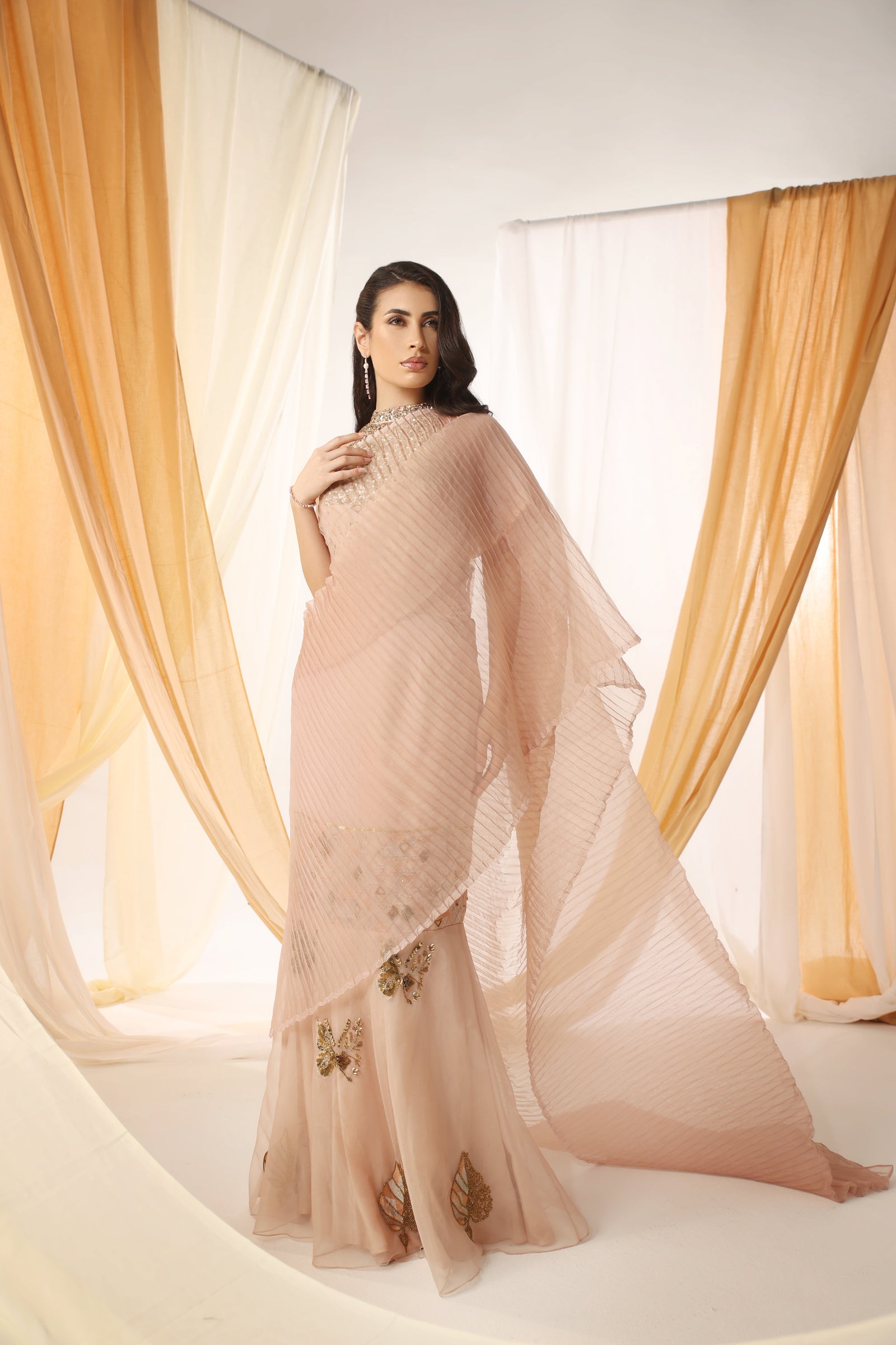 Concept Saree Dress With Pleated Fabric Palla