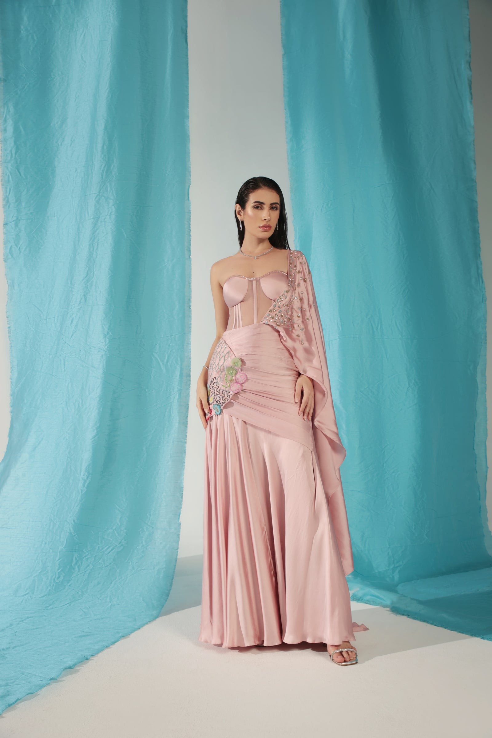 Concept Saree With Tube Corset and Skirt Has Palla Attached