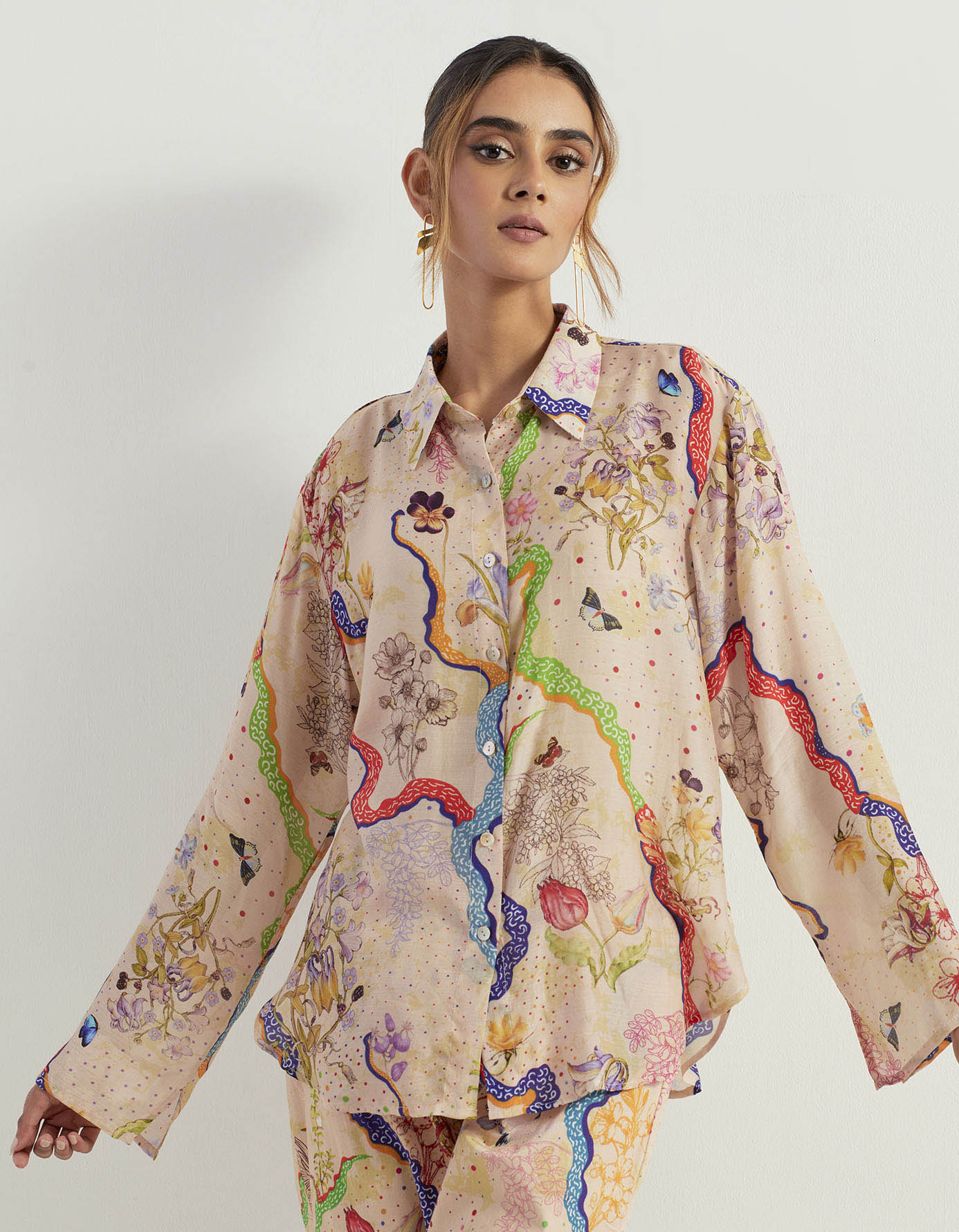 Eclectic printed silk shirt with stretch pants