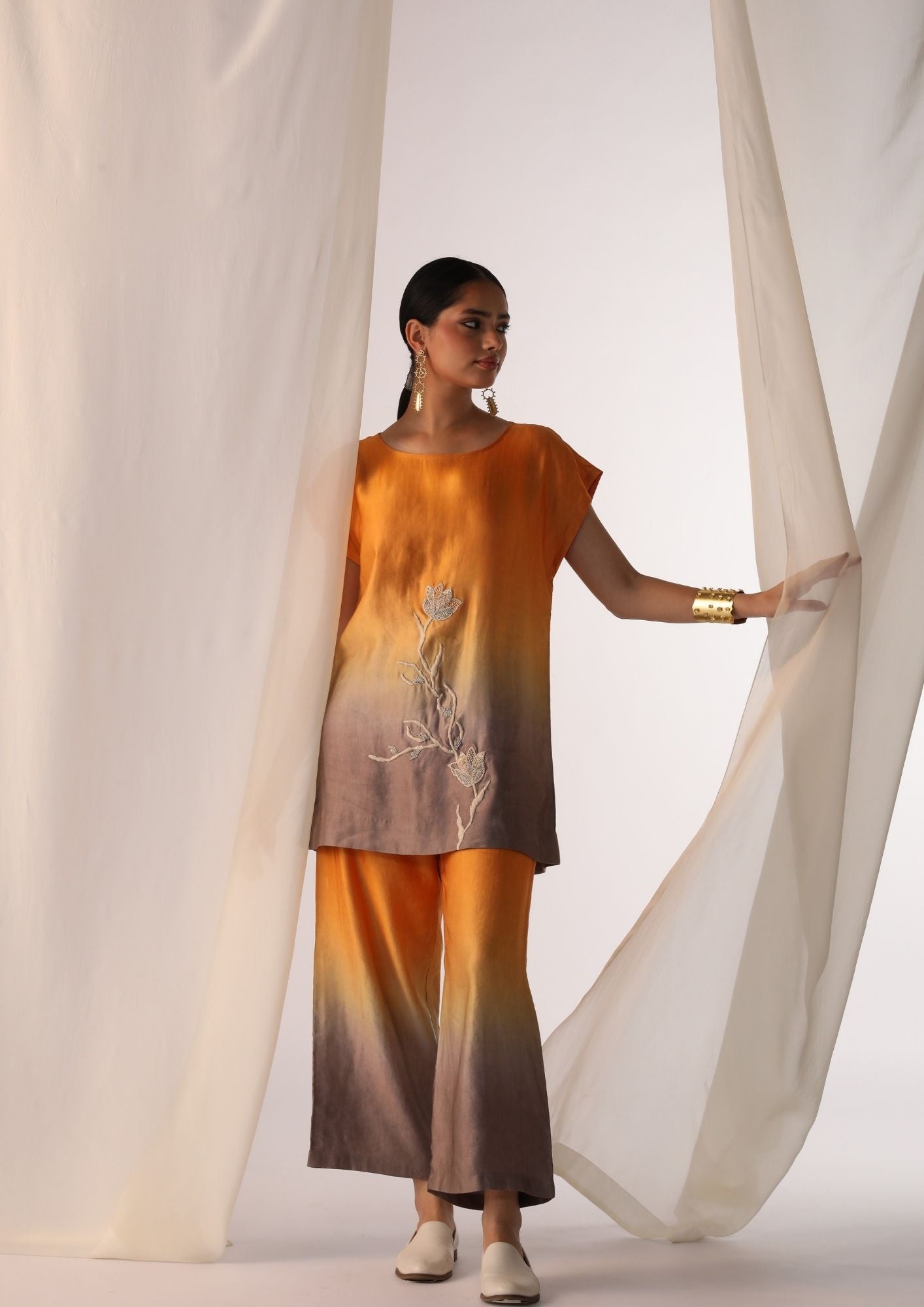 Linen Satin Ombre Co-Ord Set With Floral Handwork