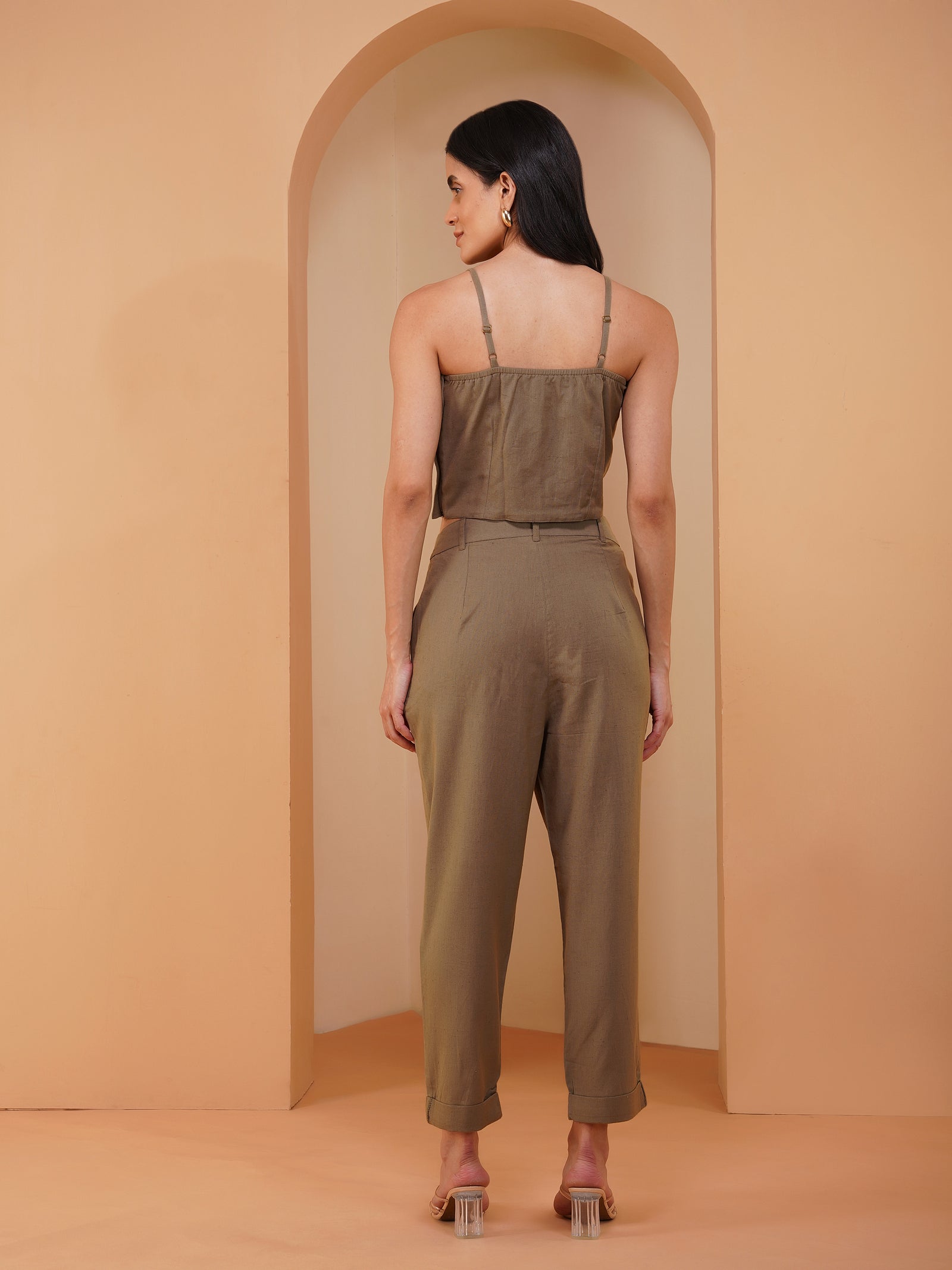 The Magician - Khakhee