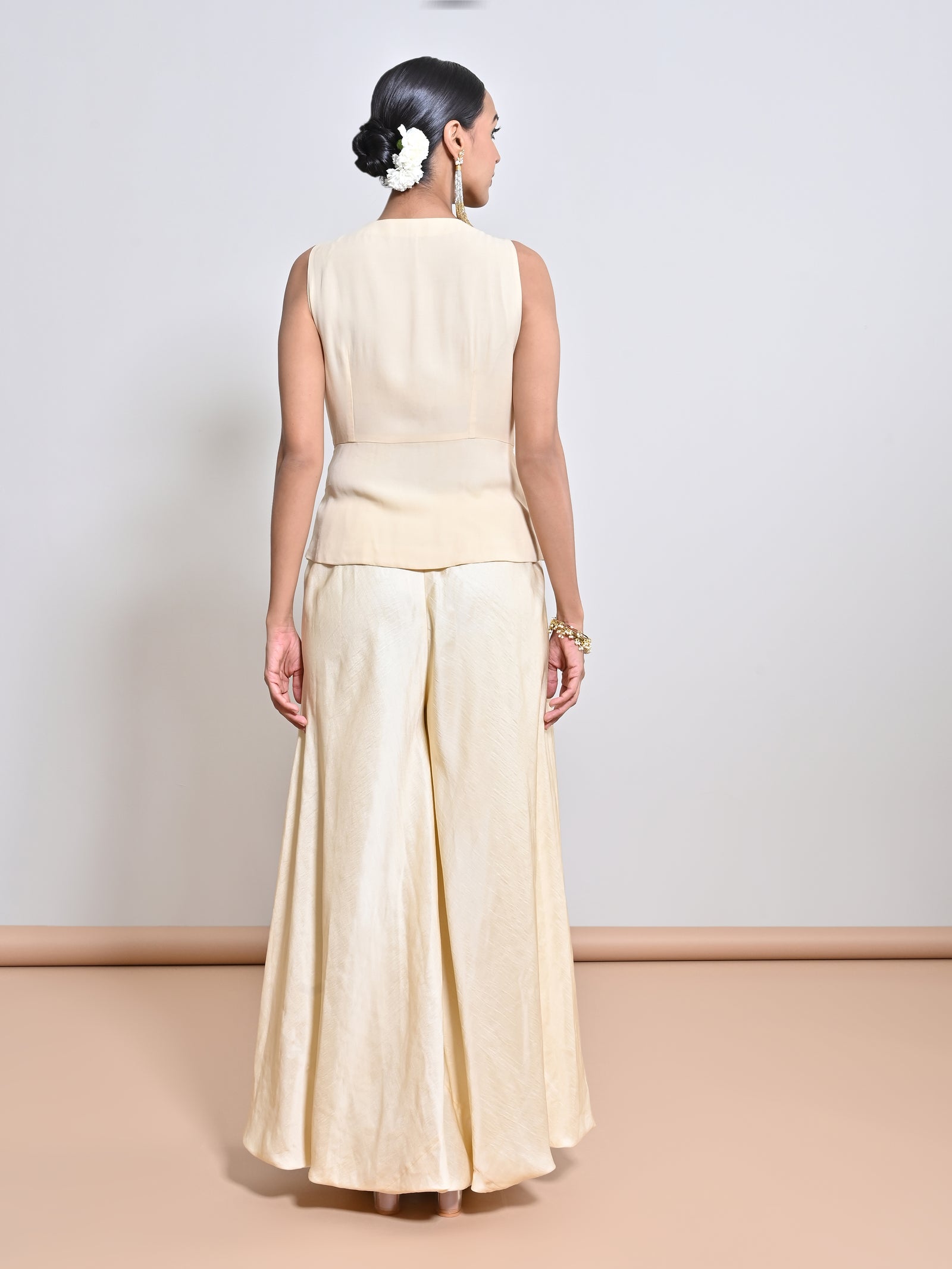 A Flowy Nysa Silk Balloon Palazza