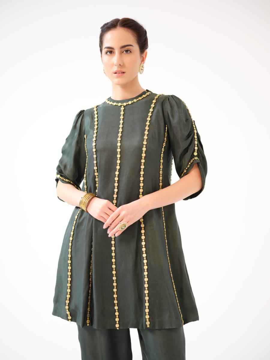 A twill kurta with gold bead embroidery