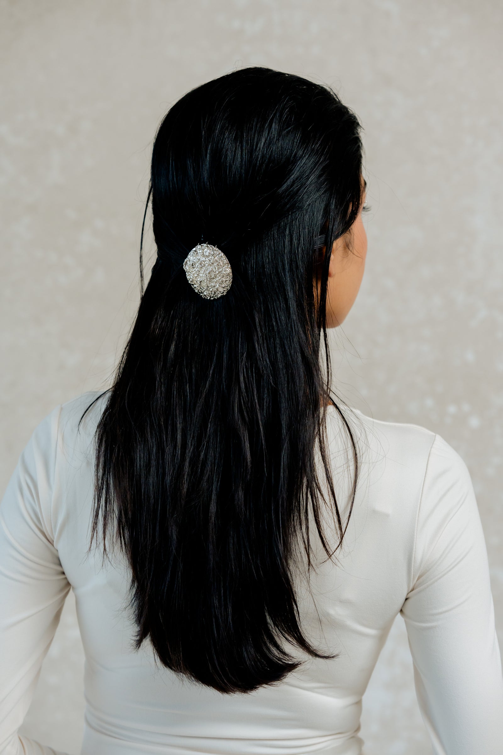 Urja hair pin