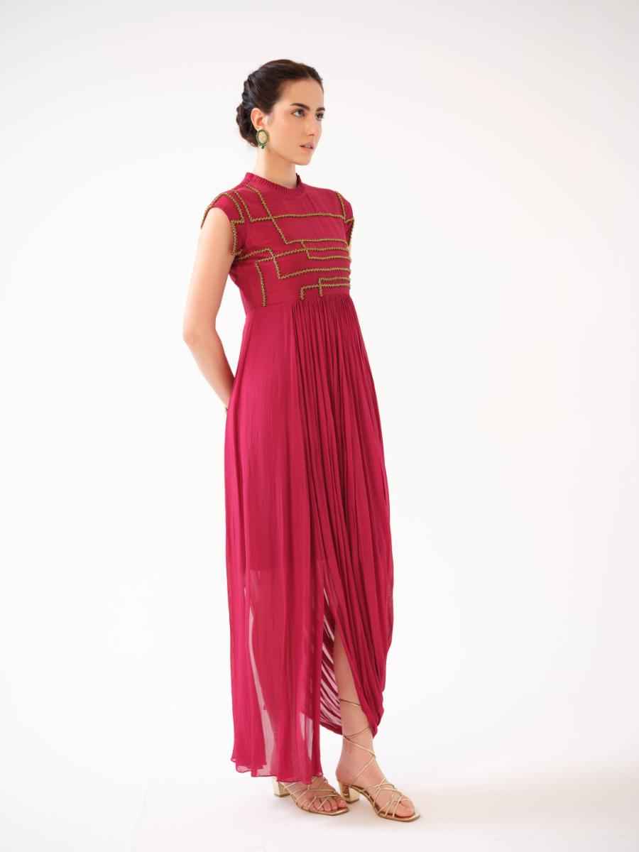 Drape dress detailed with abstract geometric line embellishment
