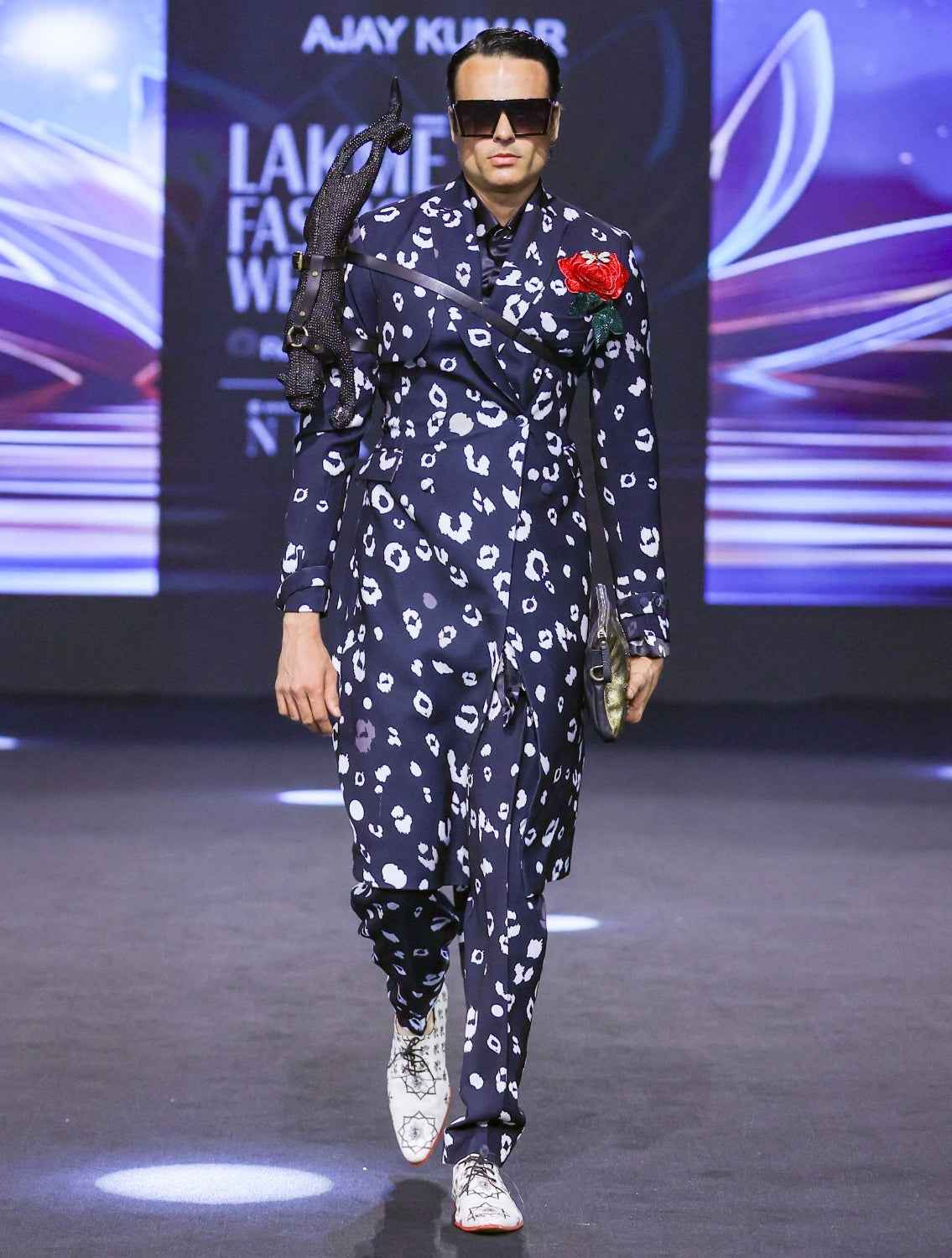 Jubatus Cheetah Printed Trenchcoat Set