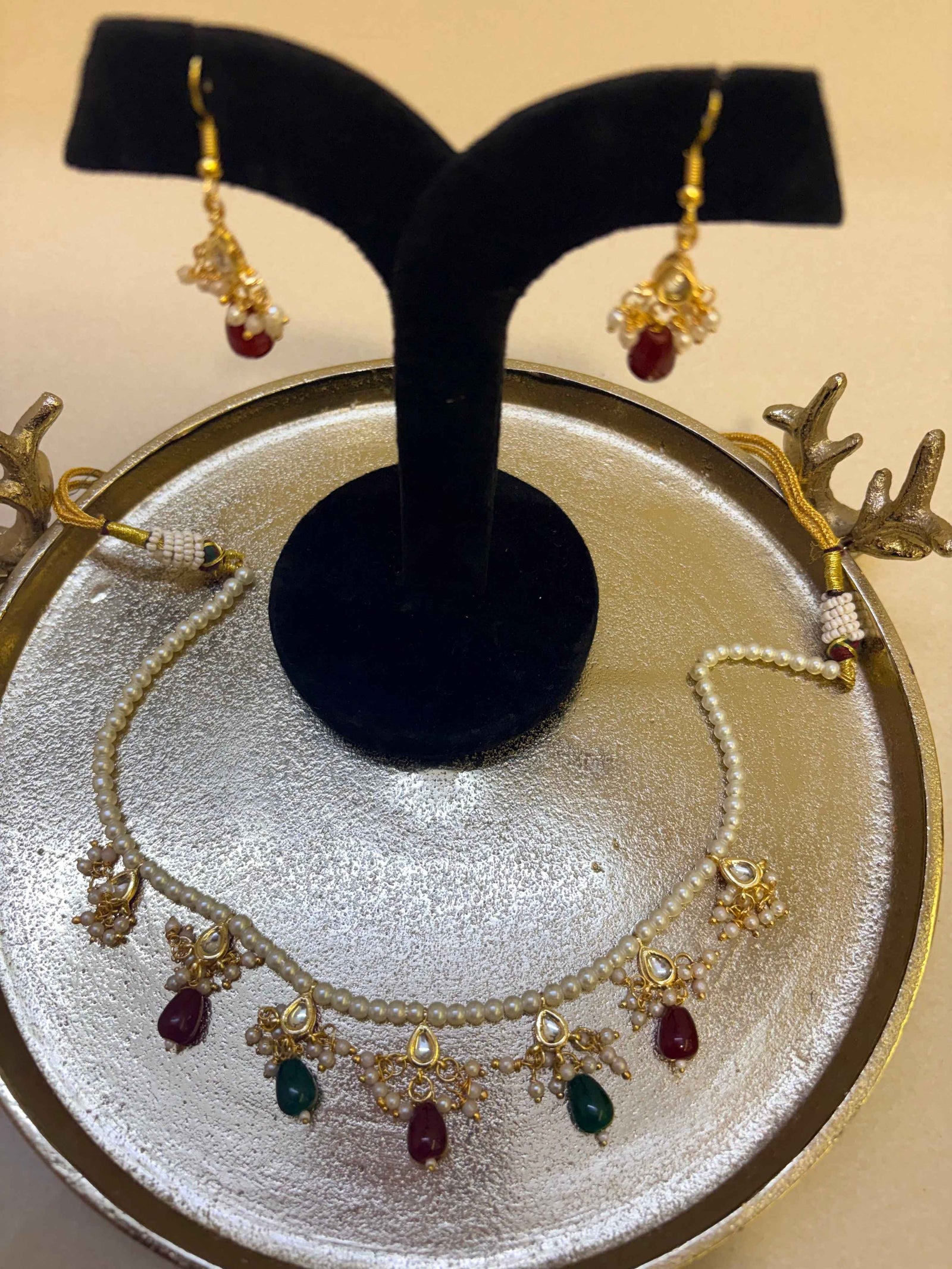 Delight Kundan & Pearl Choker Set