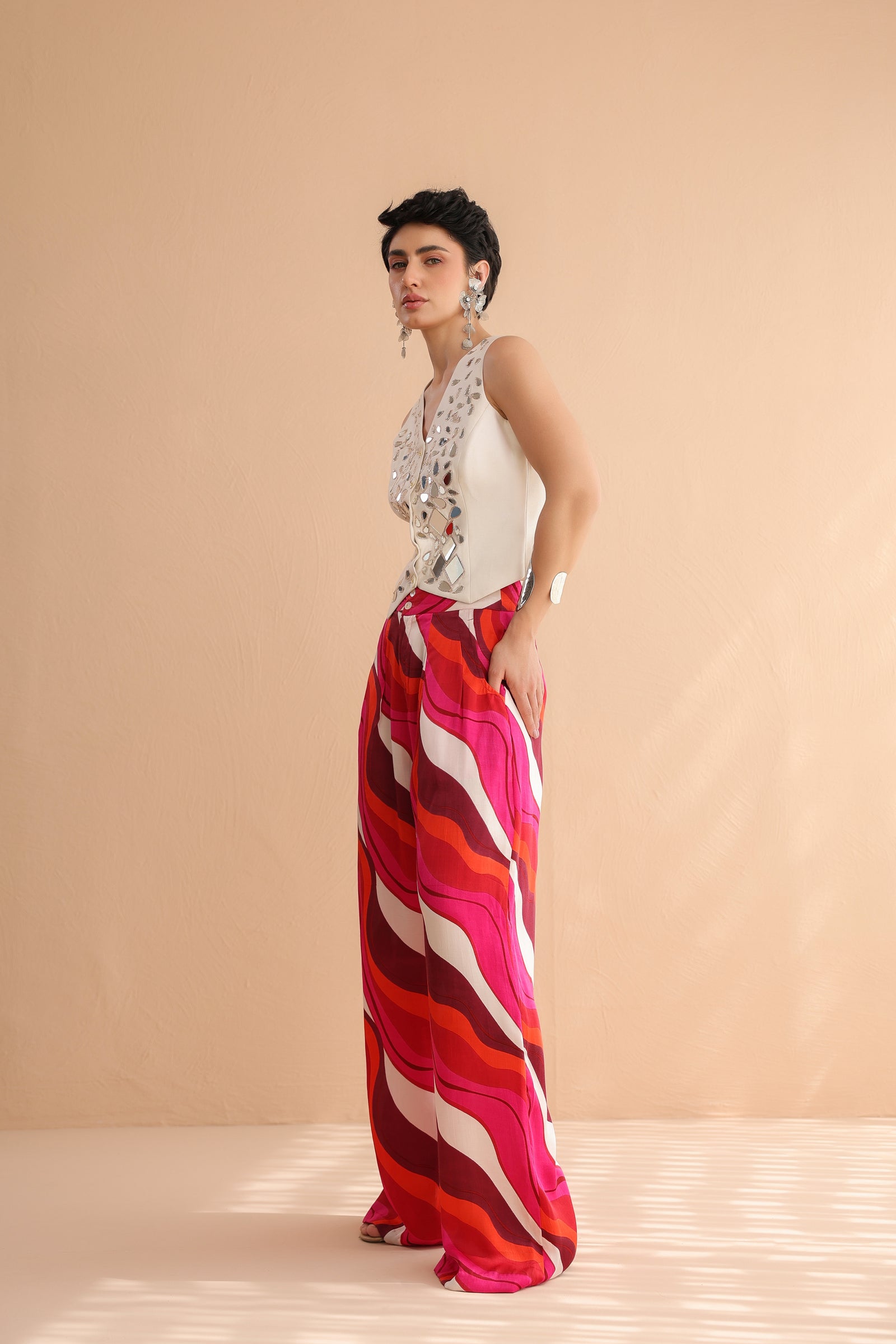 The Swagger Sheesha koti pant  set in ivory & fushcia lehar