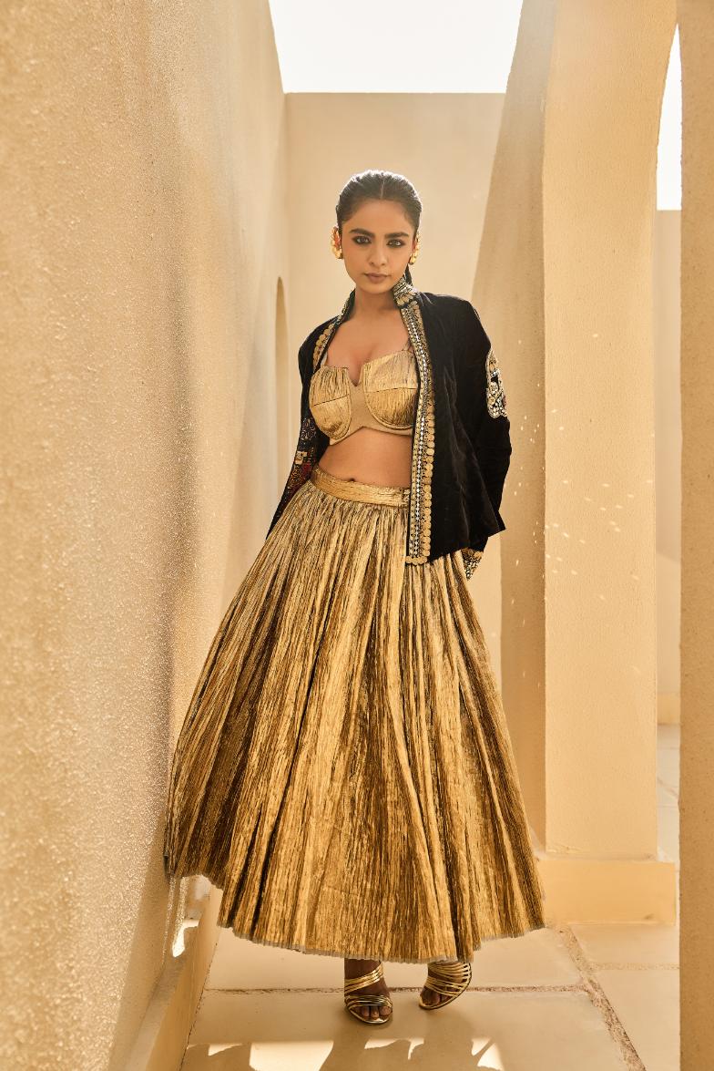 Velvet Jacket Silk Jacquard Bustier Crushed Skirt