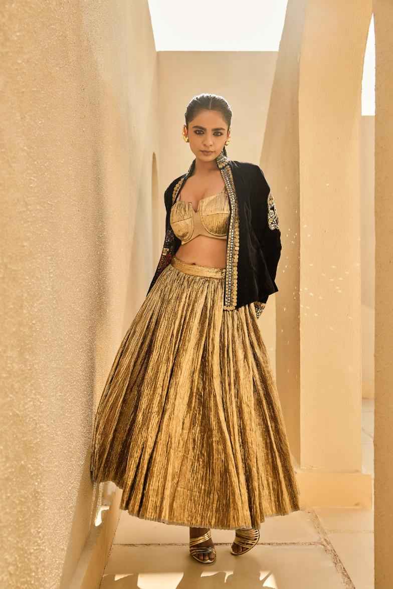 Velvet Jacket Silk Jacquard Bustier Crushed Skirt