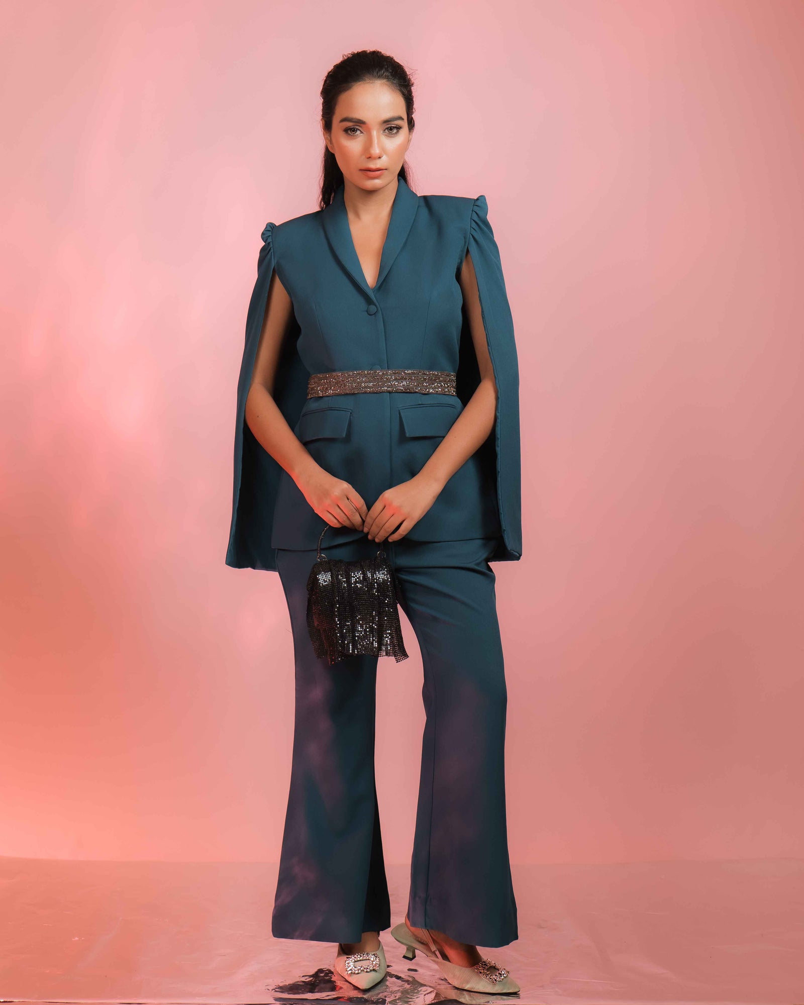 Chealsea Cape Sleeves