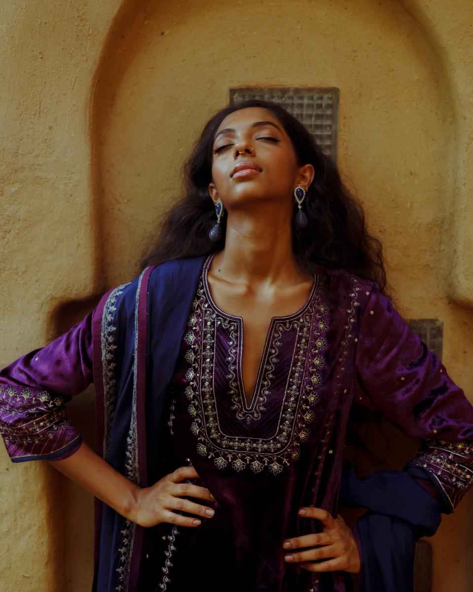 Purple Velvet Kurta Set with Patra Embroidery and Navy Accents
