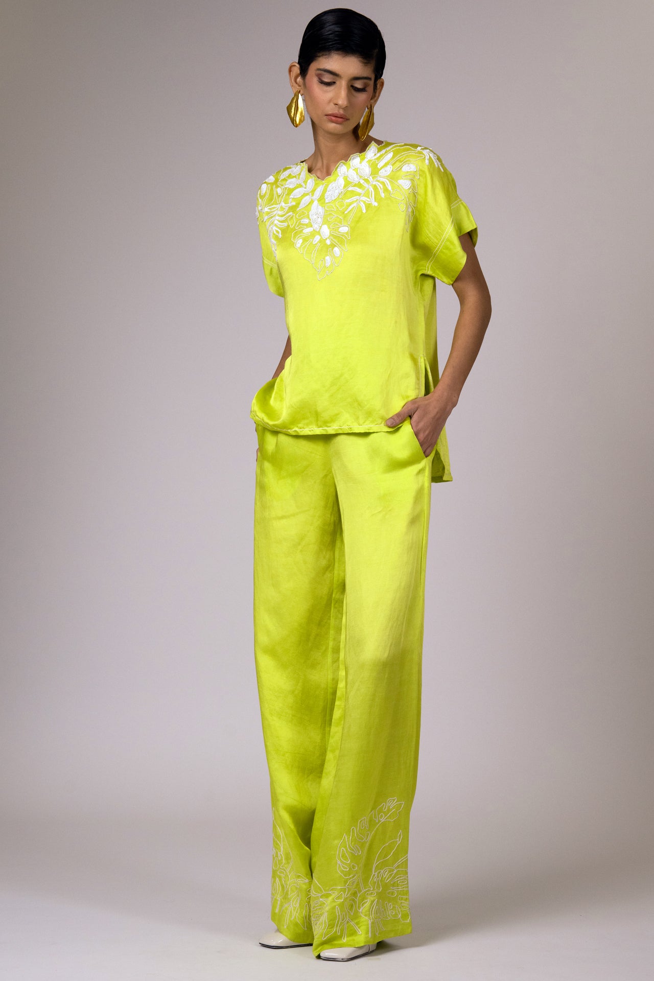 Scalloped Neck Top & Retro Pants