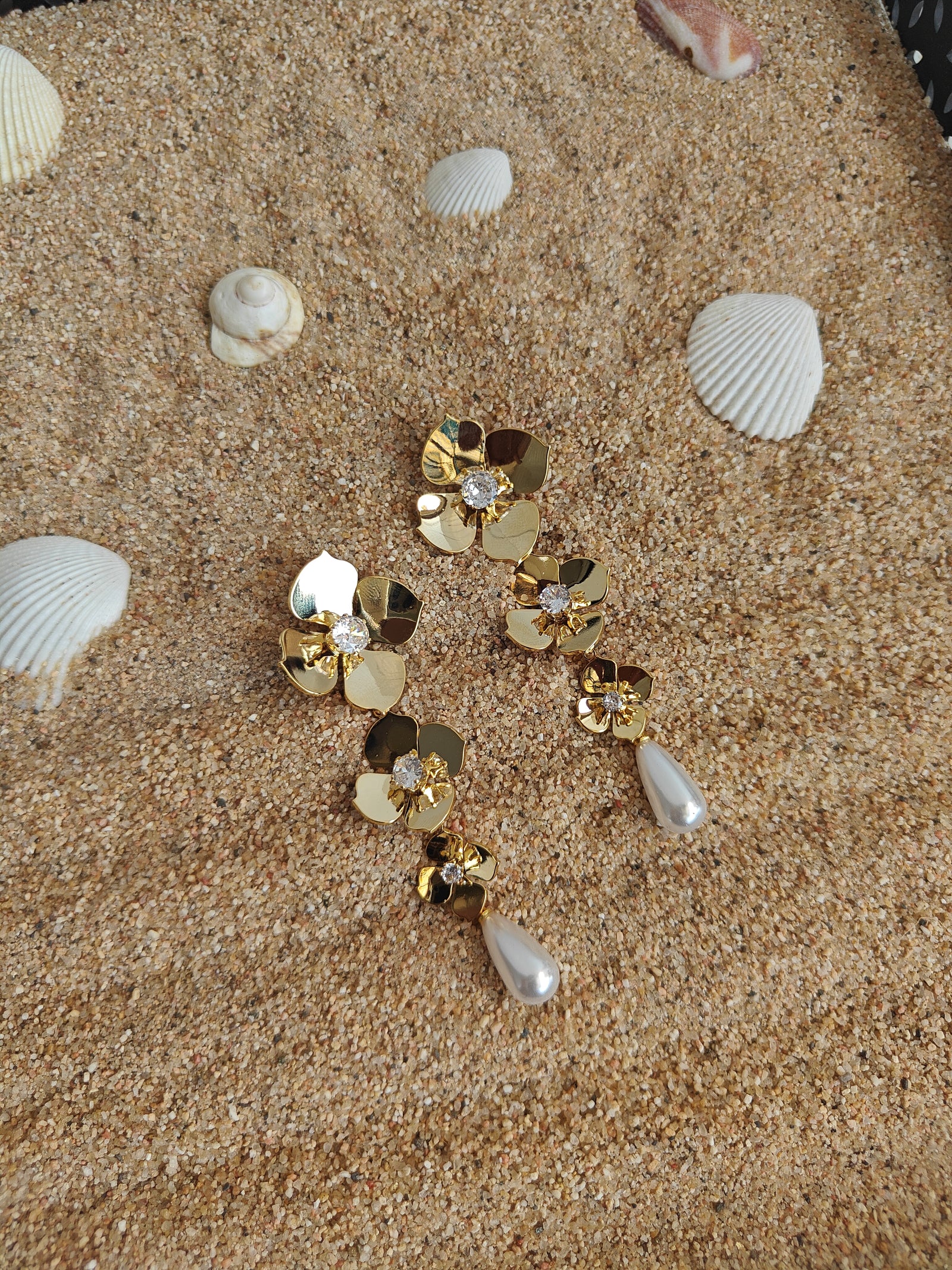 18K Gold Tone Plated Pearl Earring