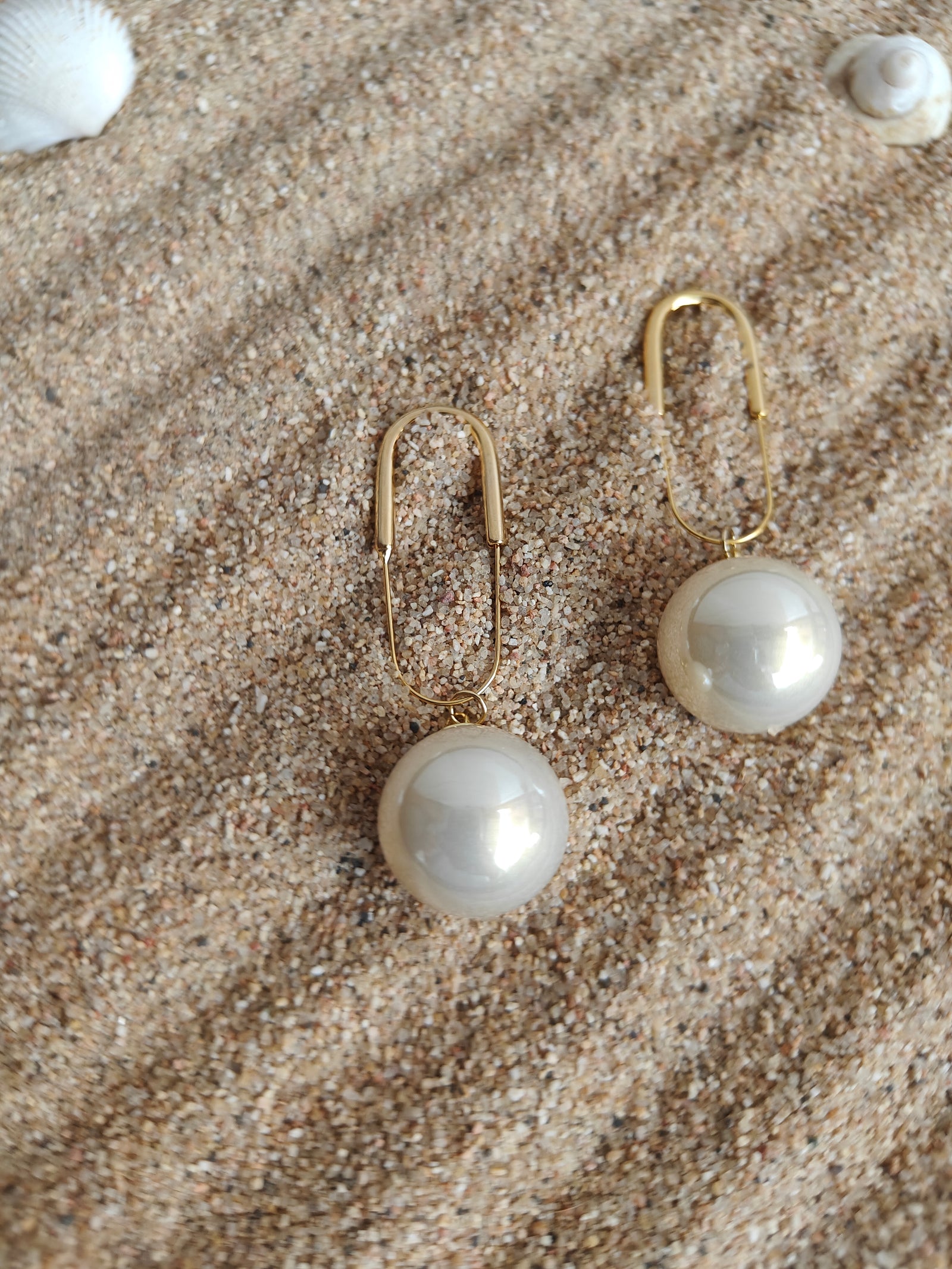 Festive Gatherings And Party Nights, These 18Kgold Earrings