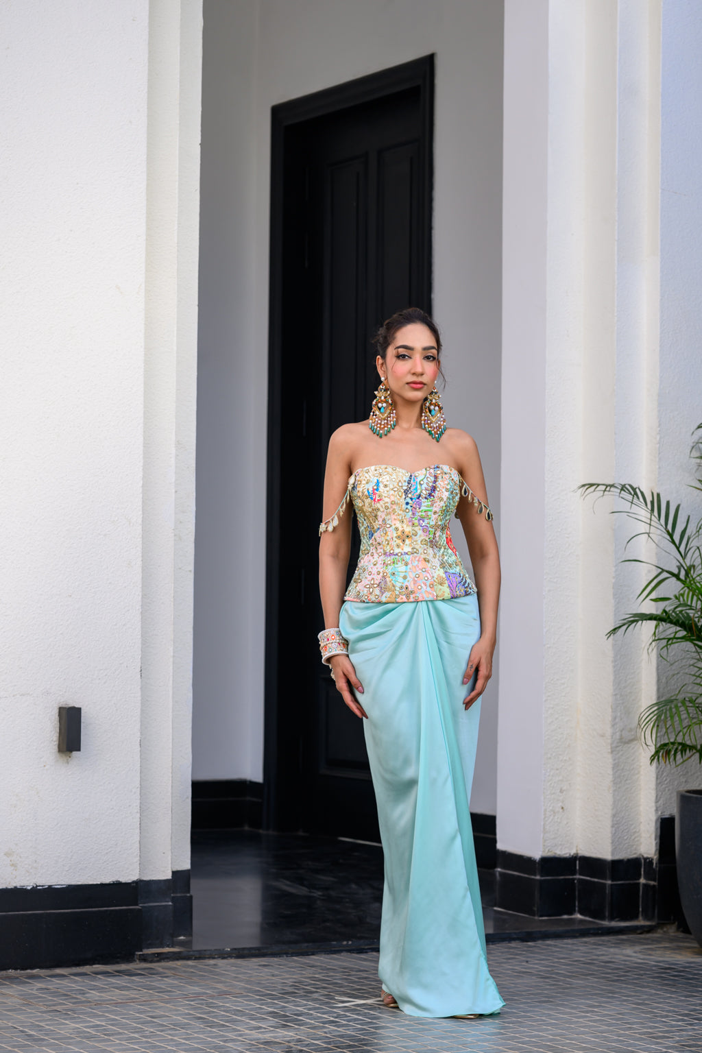 Gardenia Highlighted Corset With Skirt