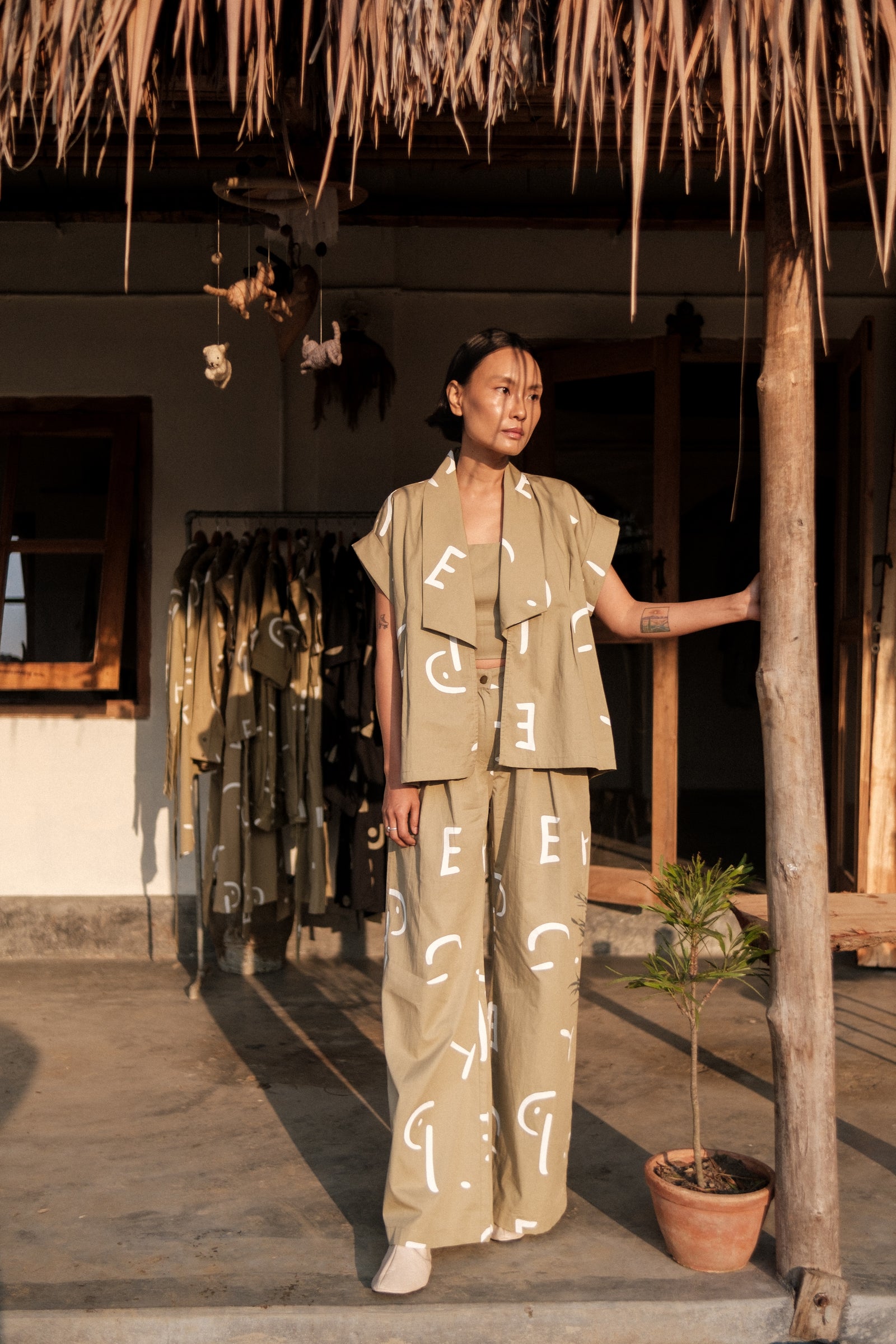 Berlin Shawl collar Top