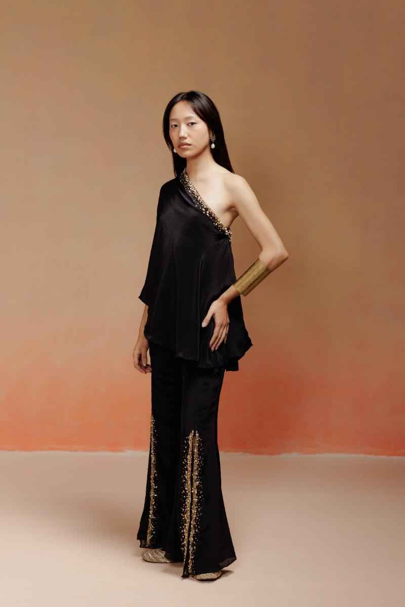 Black Off-Shoulder Tunic Set with Bronze and Gold Stone Embroidery