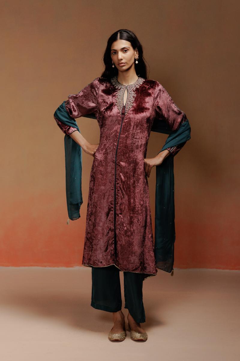Wine Kurta Set with Contrast Bottom and Embellished Organza Dupatta