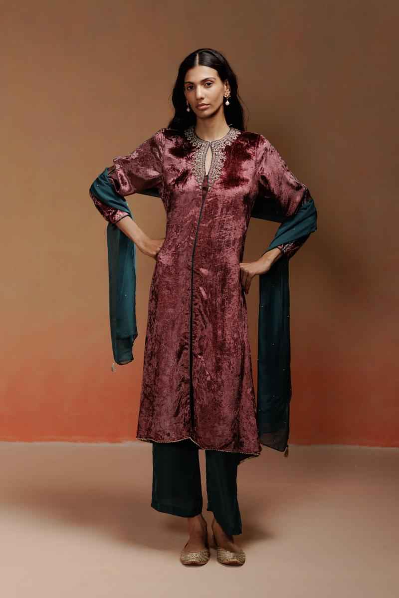 Wine Kurta Set with Contrast Bottom and Embellished Organza Dupatta