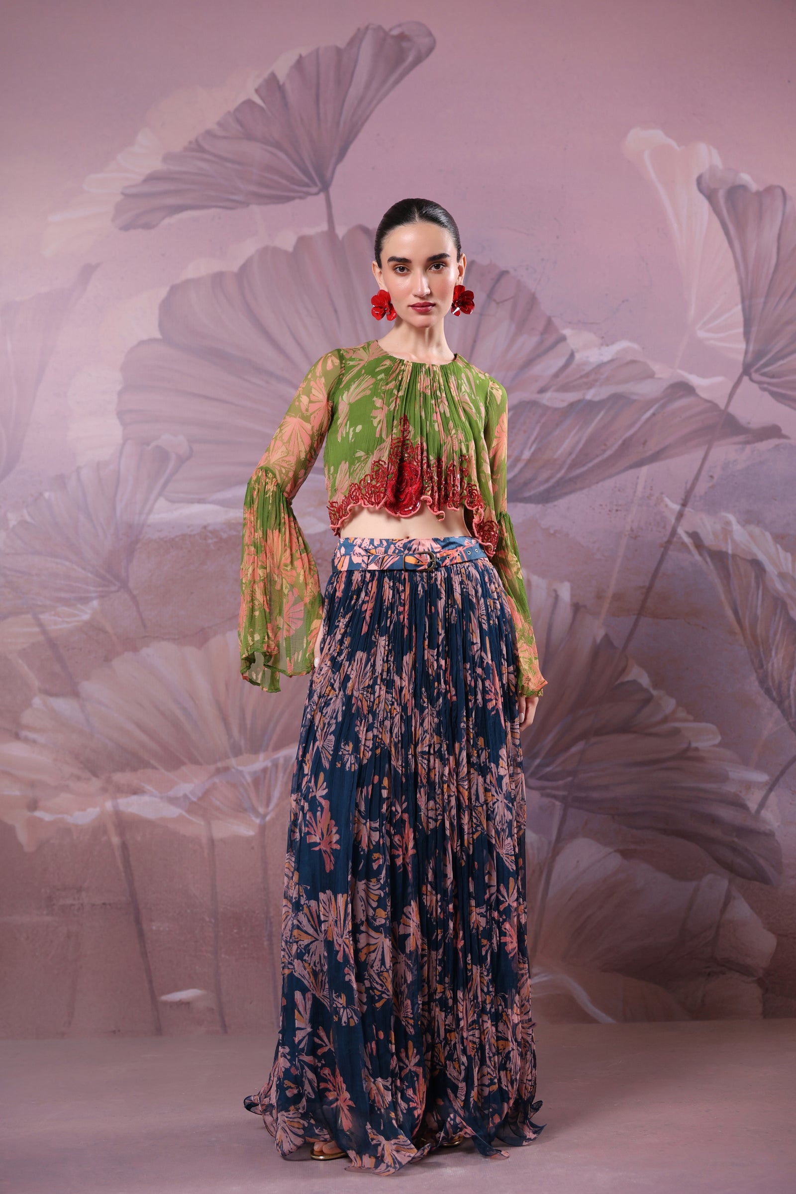 The gulaab pan                      skirt top set