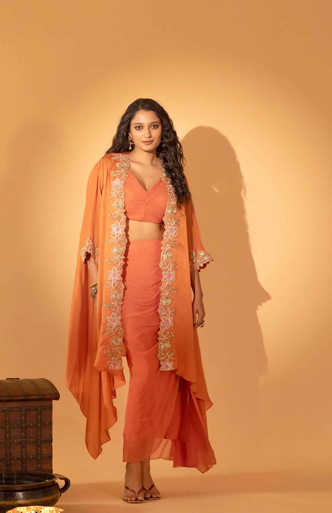 A Embroidered Scallop Jacket Set With Bustier And Drape Skirt