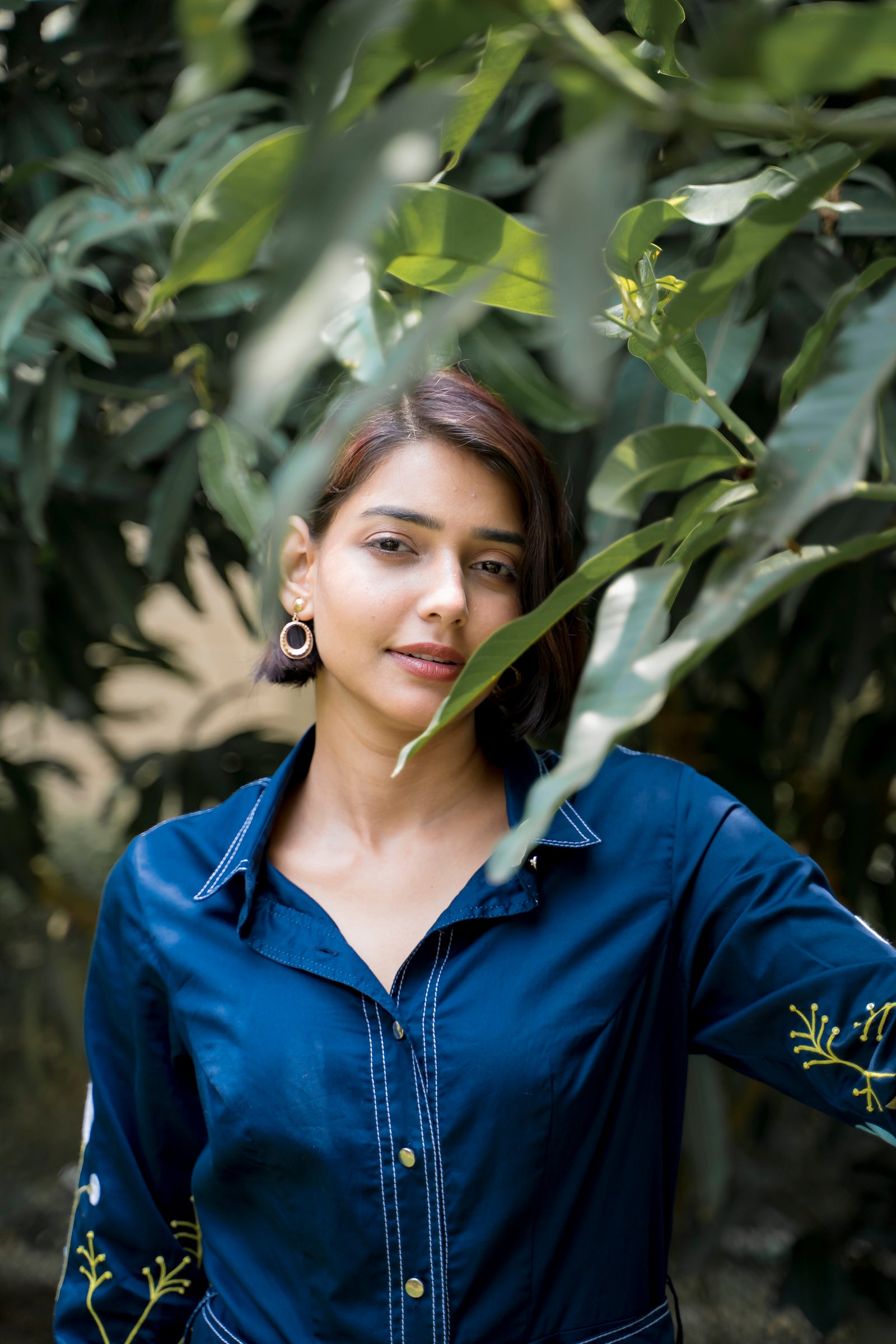 Cromatic Thread Sleeve Dress