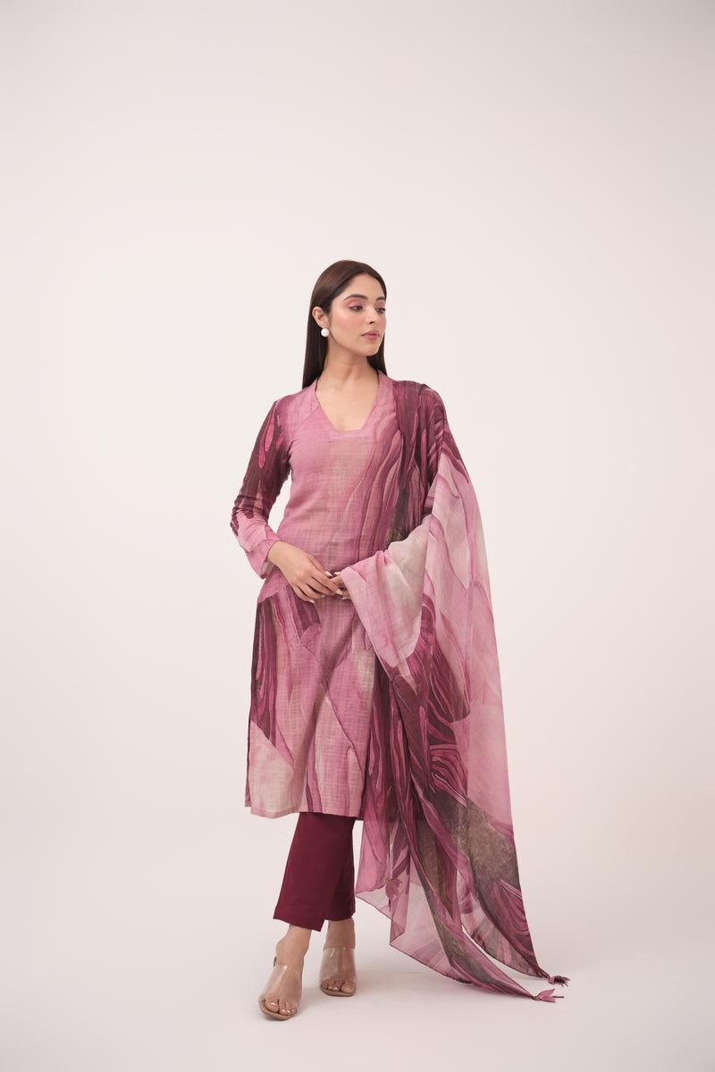 Watercolour Lotus Print Kurta Set With Dupatta Mulberry Pink