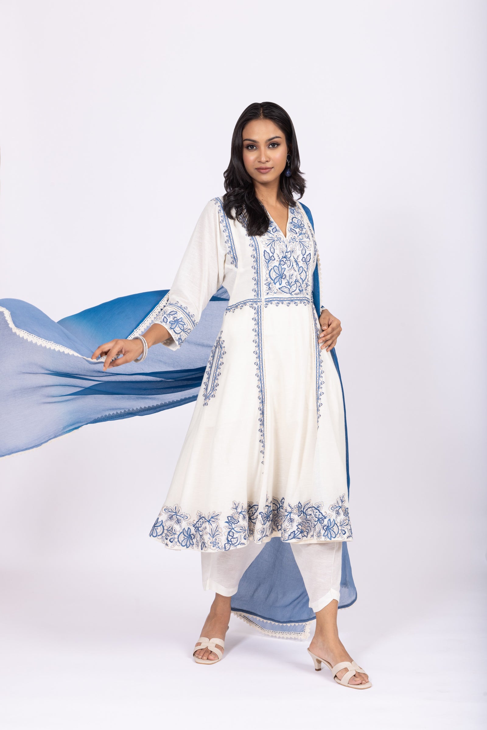 Crafted Nargis Linen Kurta Set with Striped Chiffon Dupatta