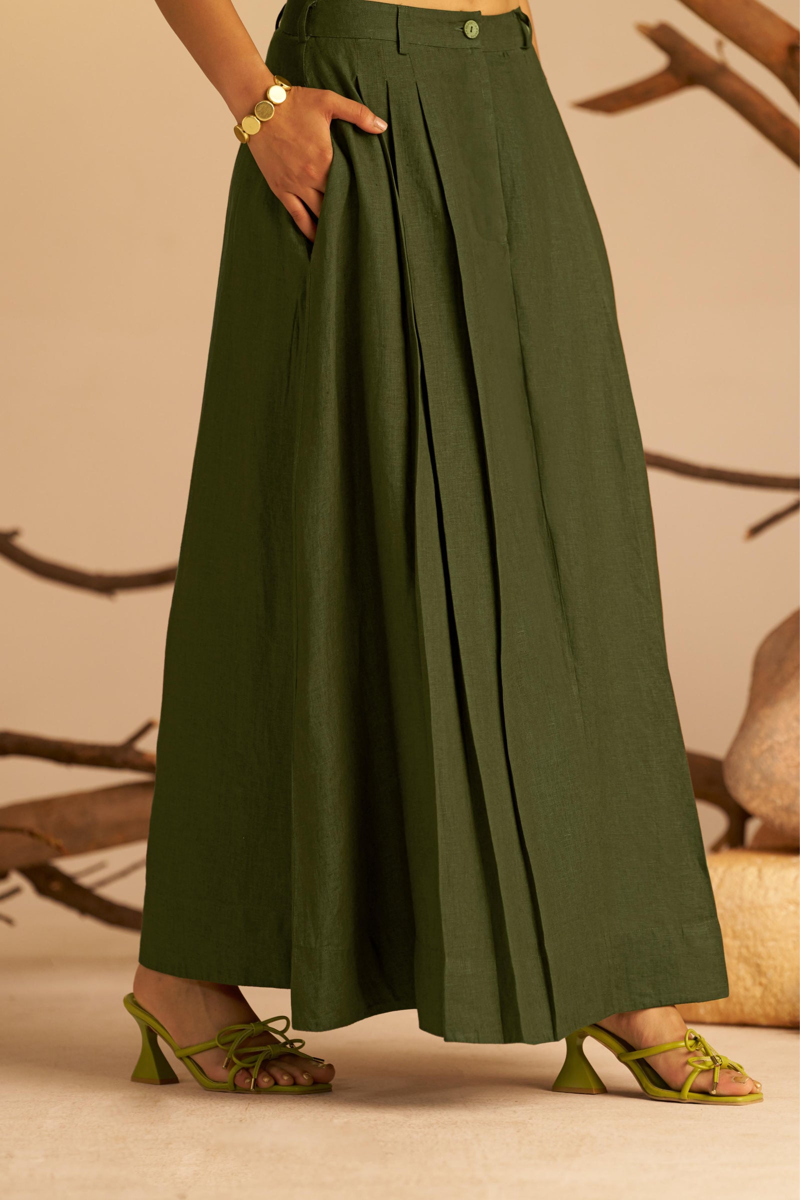 A Line Pleated Skirt Which Combine Classic Tailoring With Feminine Ease, Perfect For Elevated Everyday Wear
