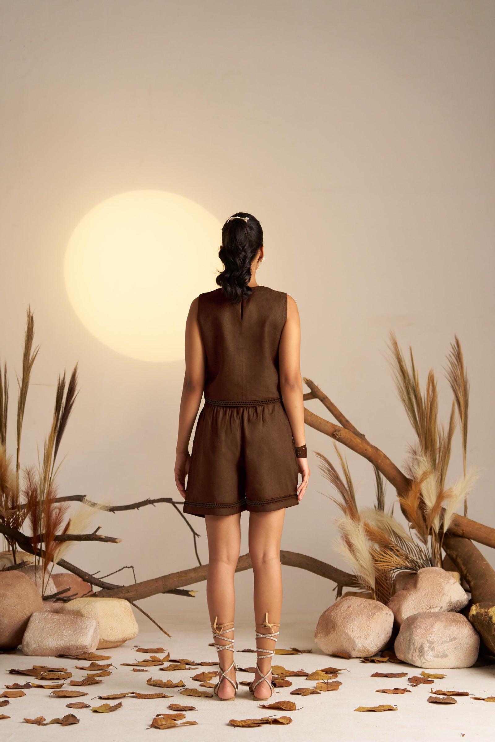 A Chic Sepia-Coloured Crop Top