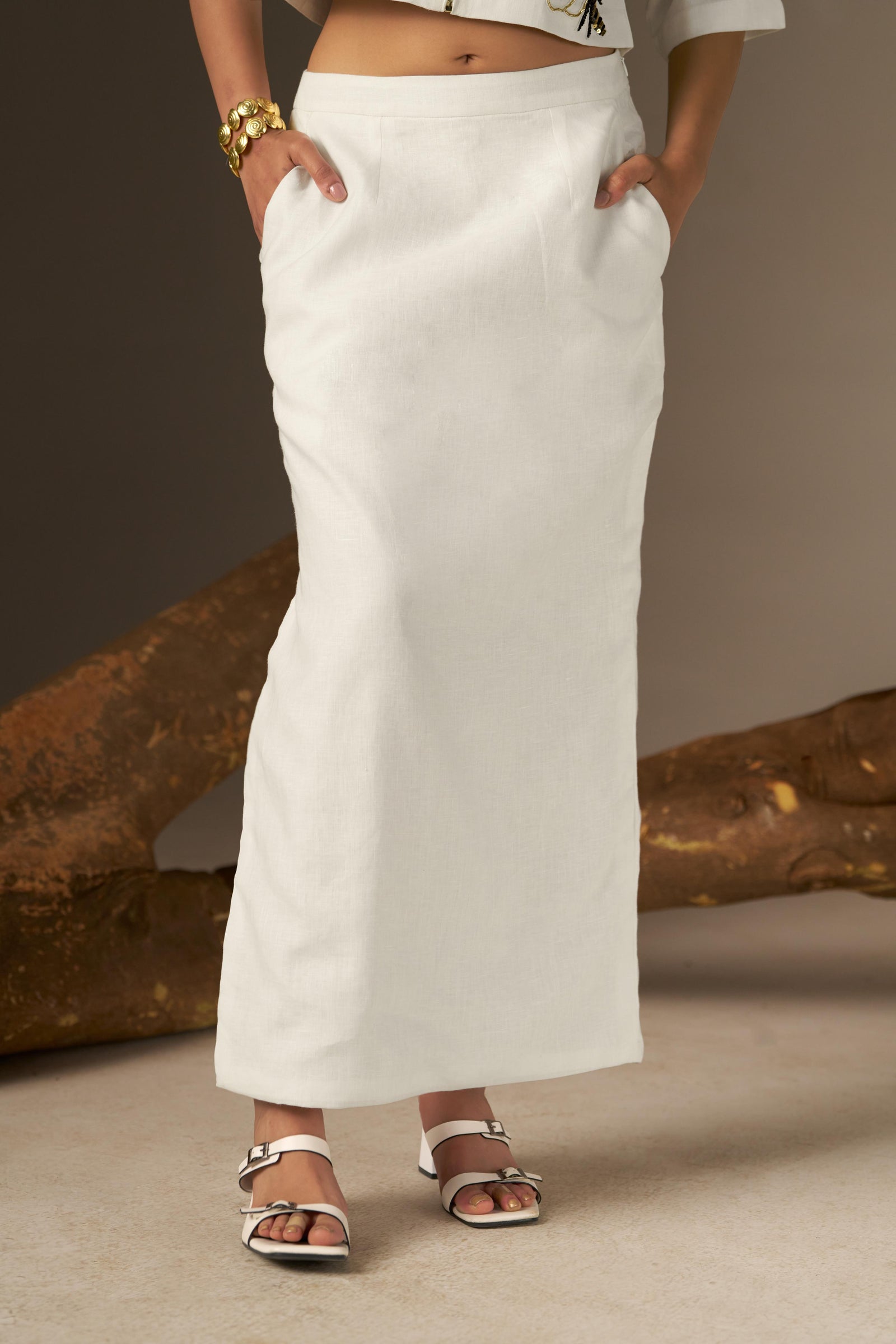 A Delightful White Sleek Pencil Skirt