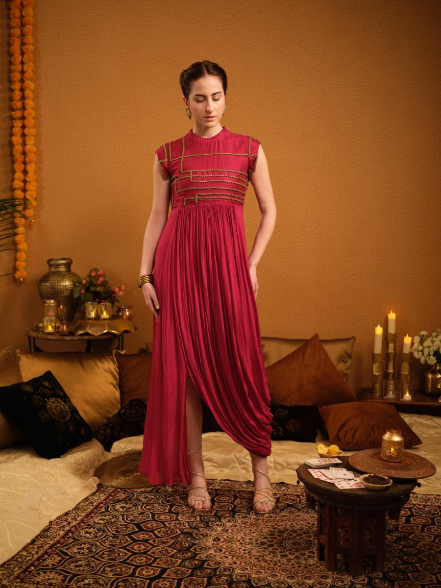 Drape dress detailed with abstract geometric line embellishment