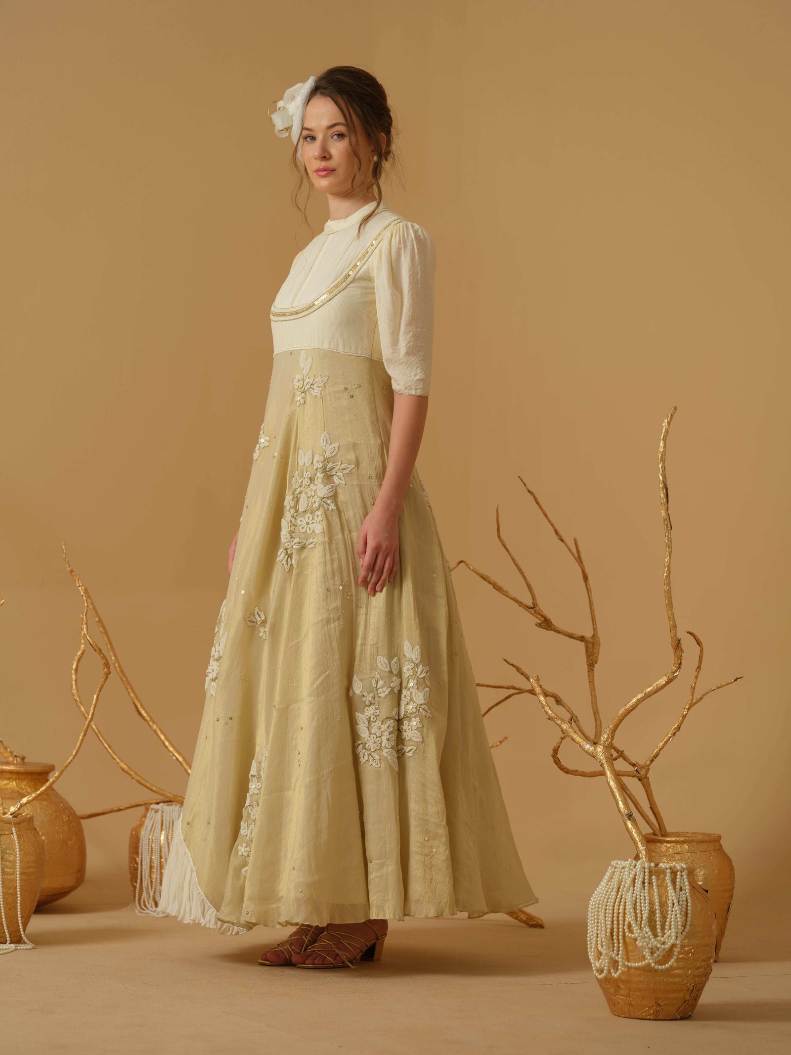 A 3/4Th Sleeves , Mandarin Collar Flared Dress