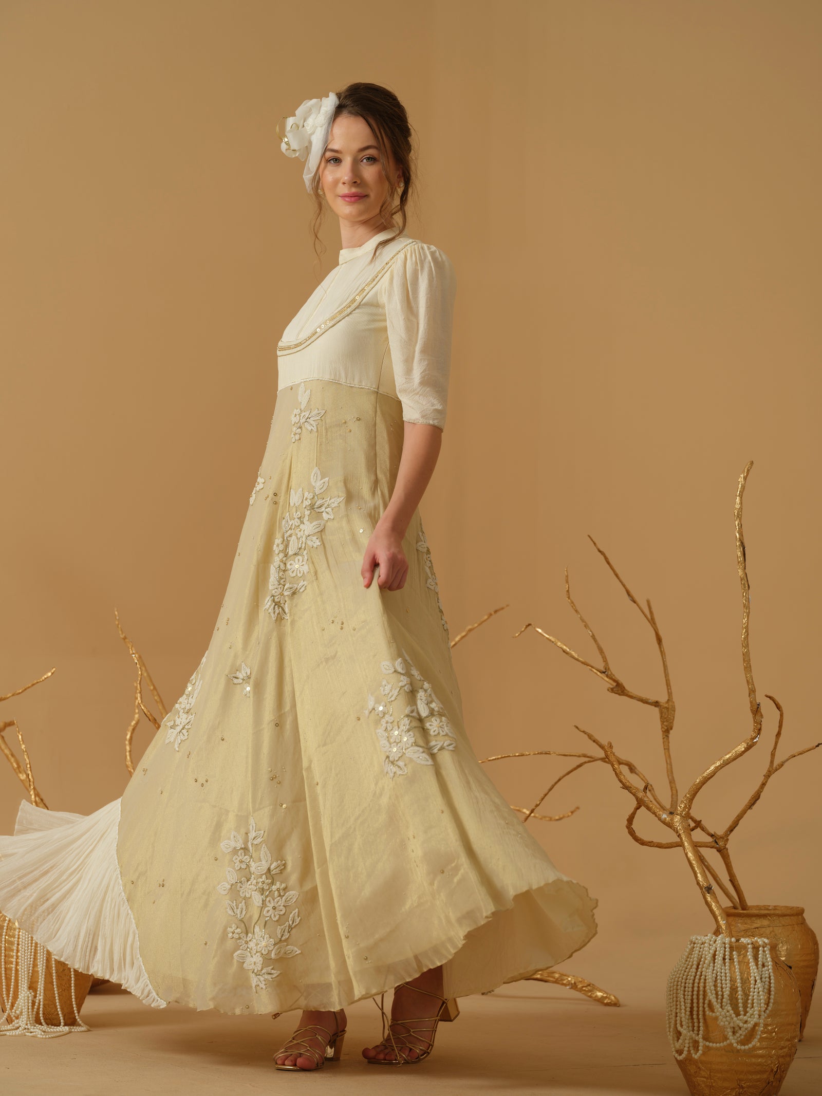 A 3/4Th Sleeves , Mandarin Collar Flared Dress