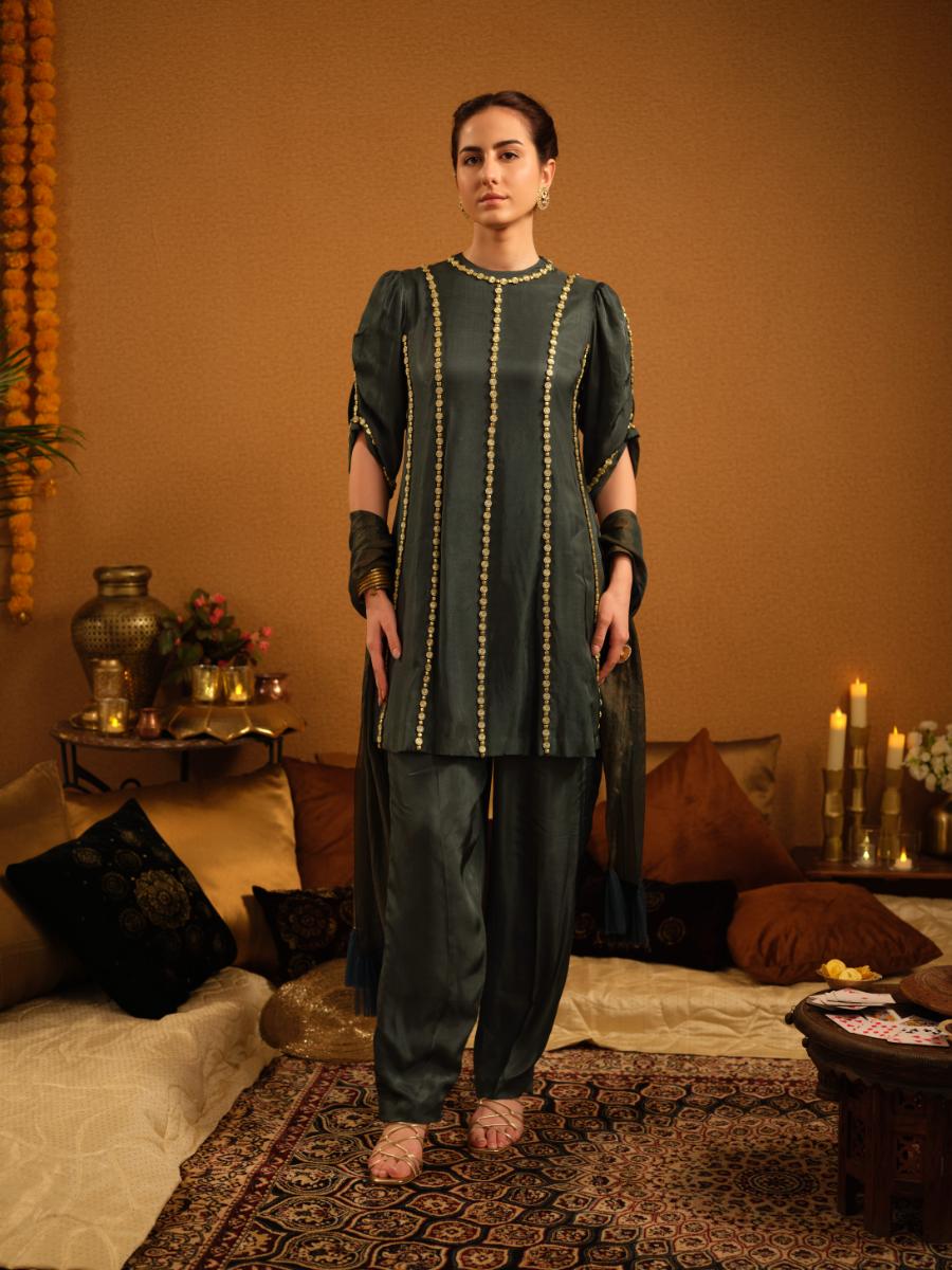 A twill kurta with gold bead embroidery